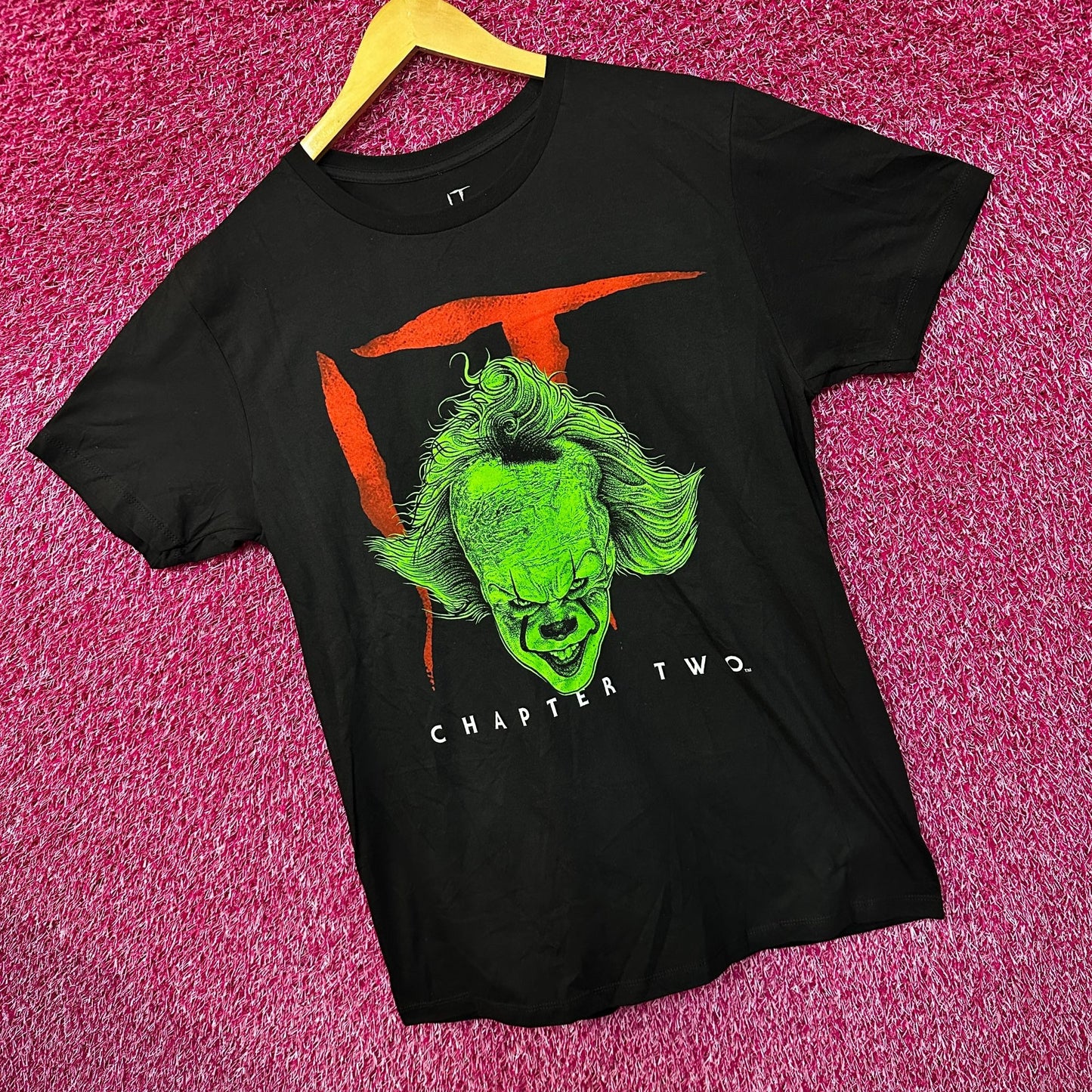 IT Chapter Two Neon Pennywise Horror Movie Promo Tee L