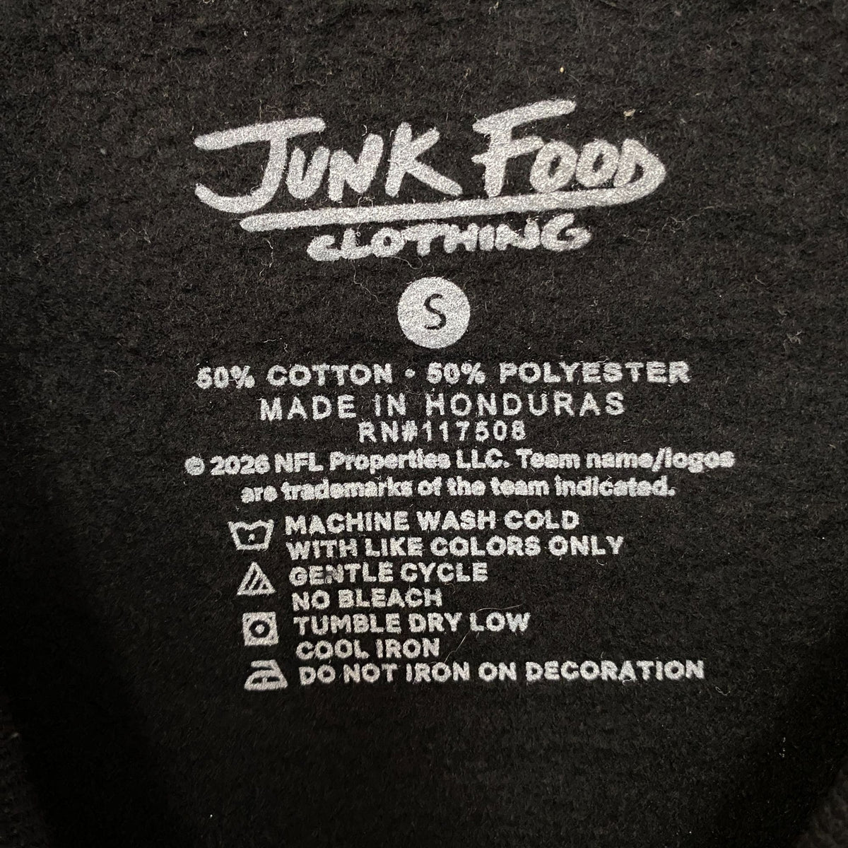 Junk Food Clothing NFL Los Angeles Chargers Helmet Logo Flea Market Crew Fleece Small