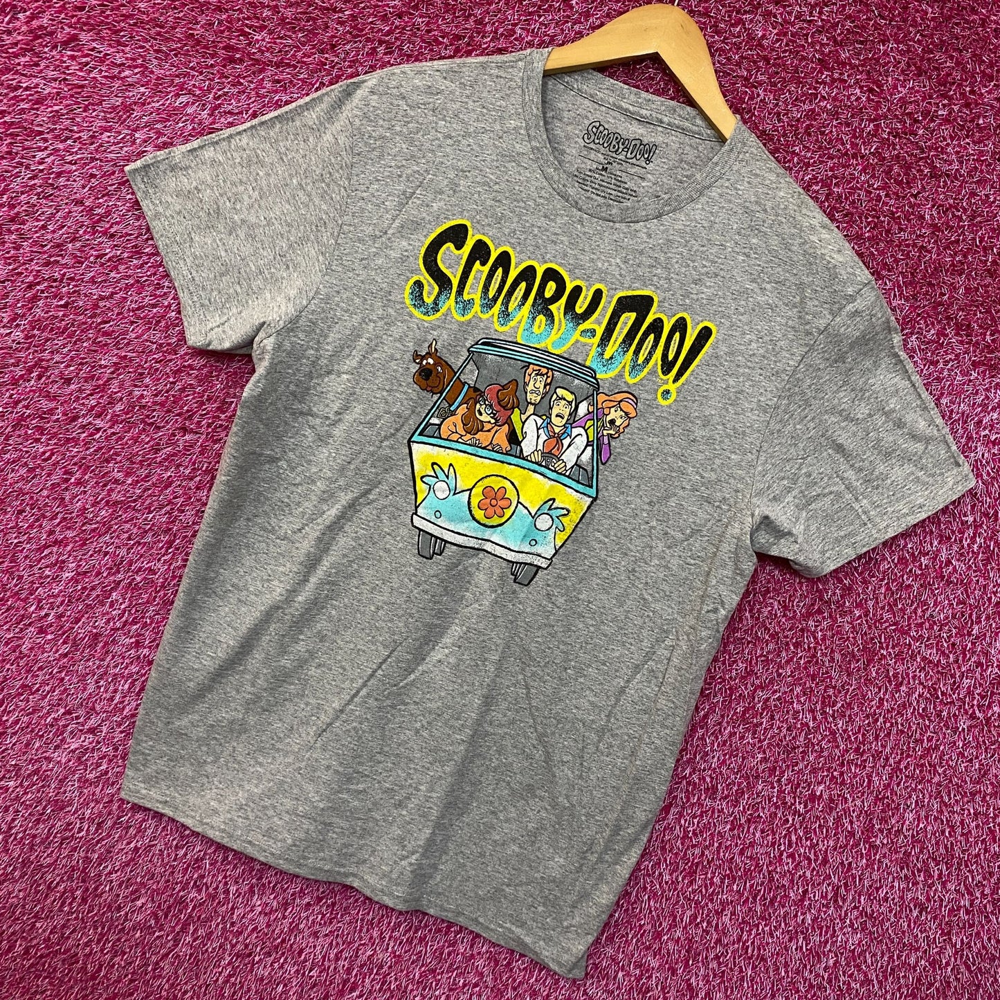 Scooby Doo Mystery Machine Tshirt size medium