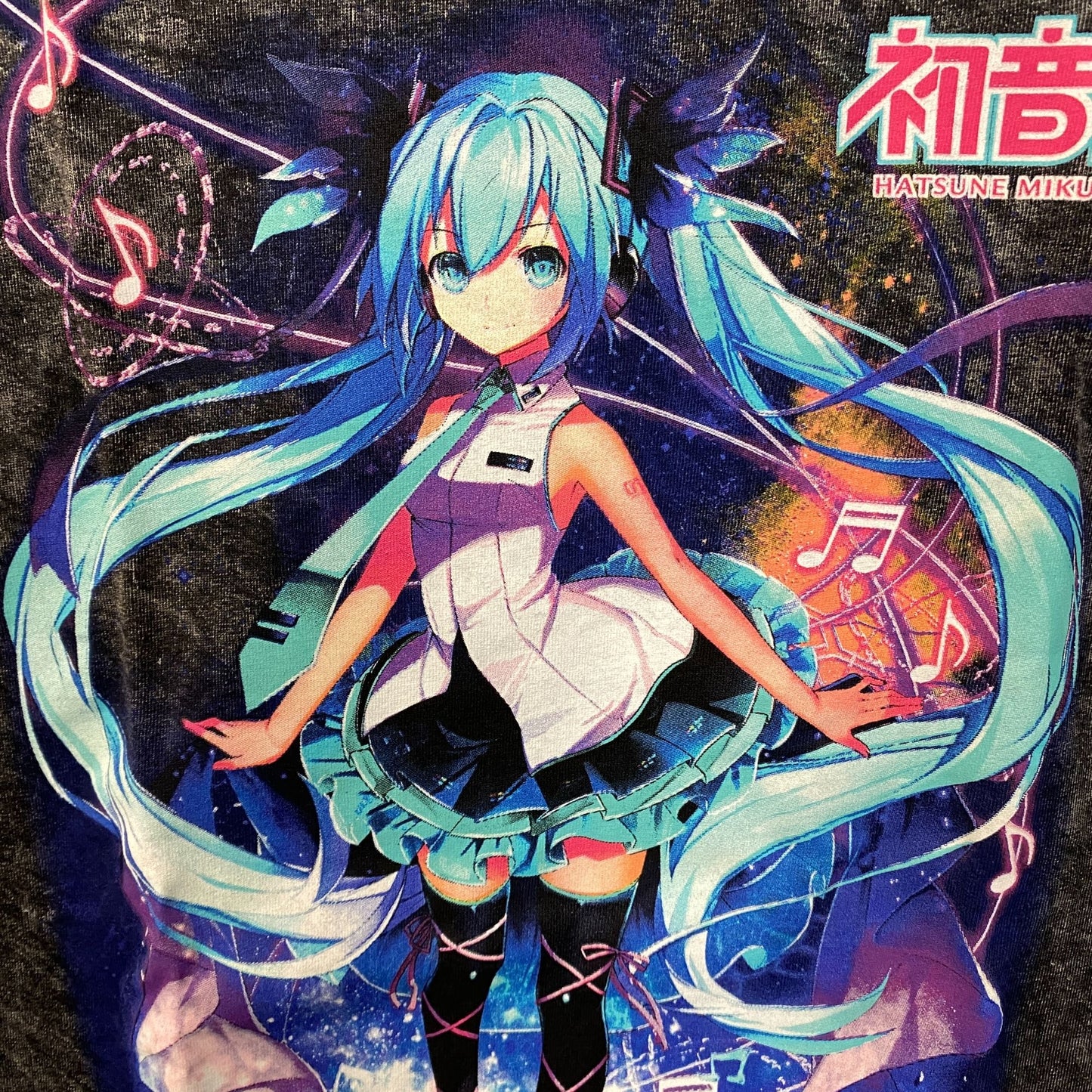 Hatsune Miku The Power of Music Tshirt size XL