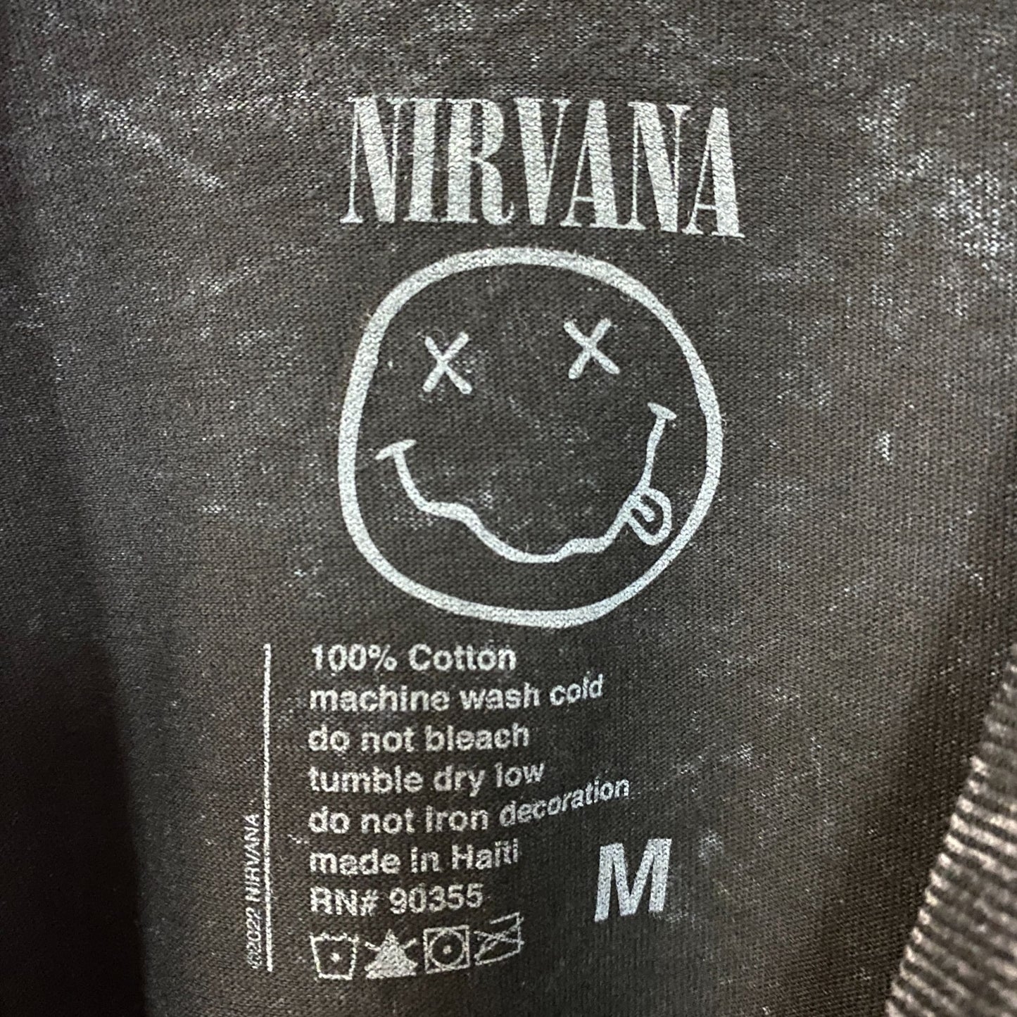 Nirvana Nevermind Smiley Grunge Band T-shirt Medium