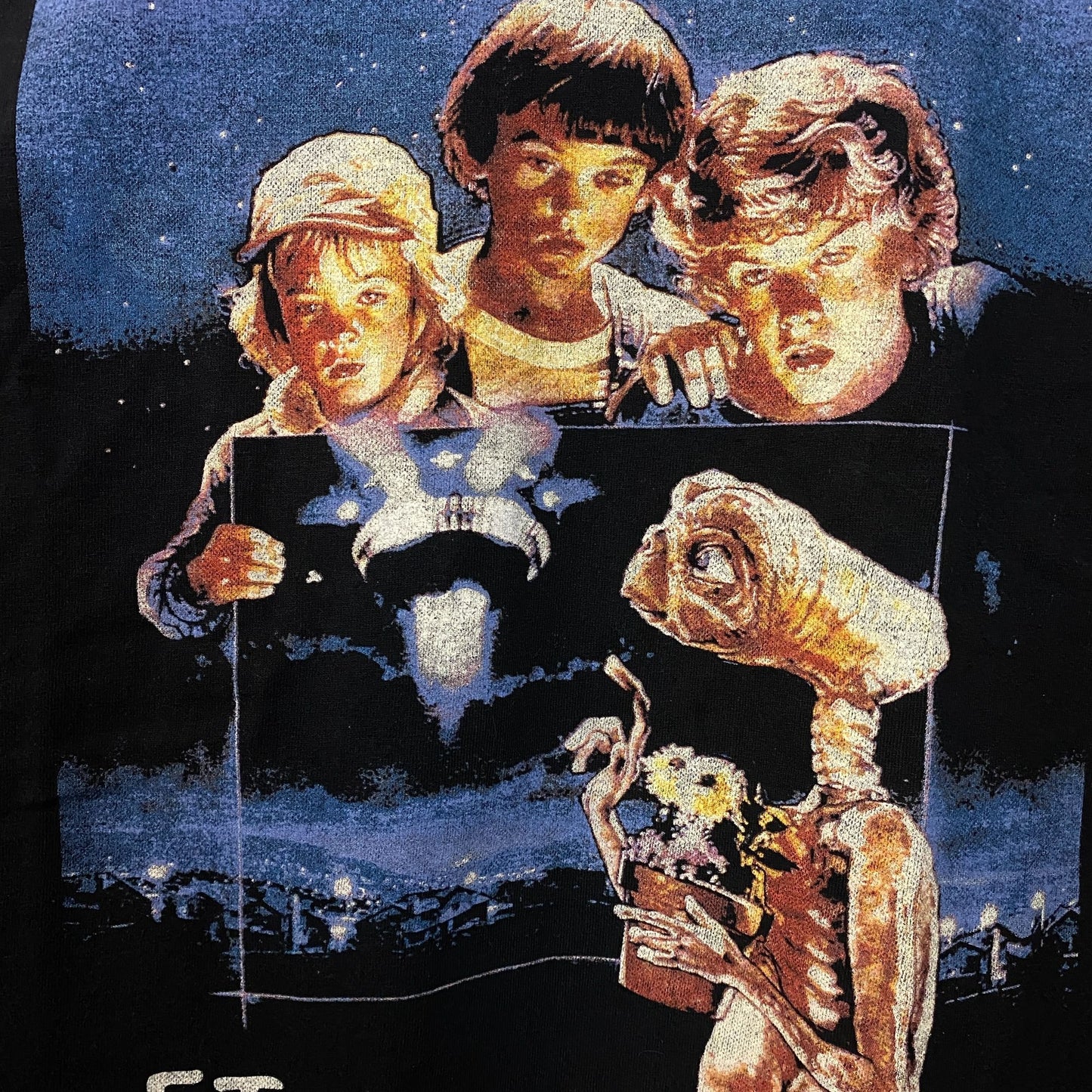 Junk Food E.T. Extra-Terrestrial Graphic Photograph T-Shirt Large