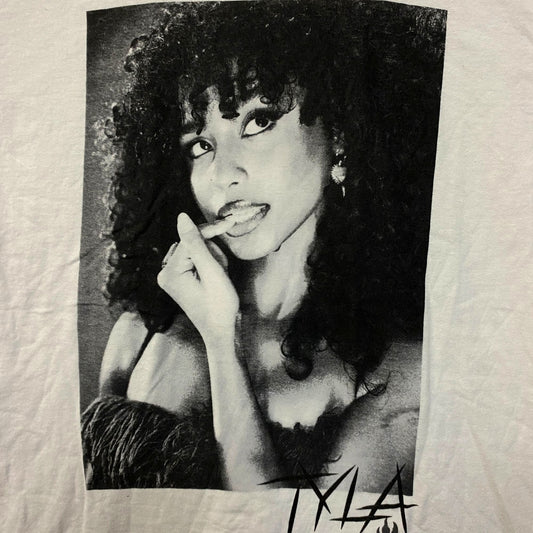 Tyla We Wanna Party Album Poster T-Shirt Small