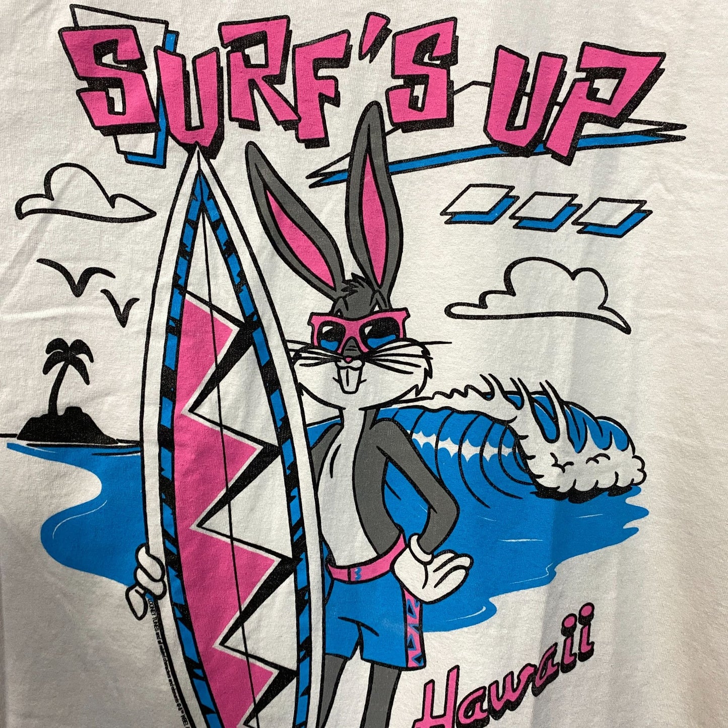 Junk Food Clothing Looney Tunes Bugs Bunny "Surf's Up Doc" Vintage Style Tee Medium
