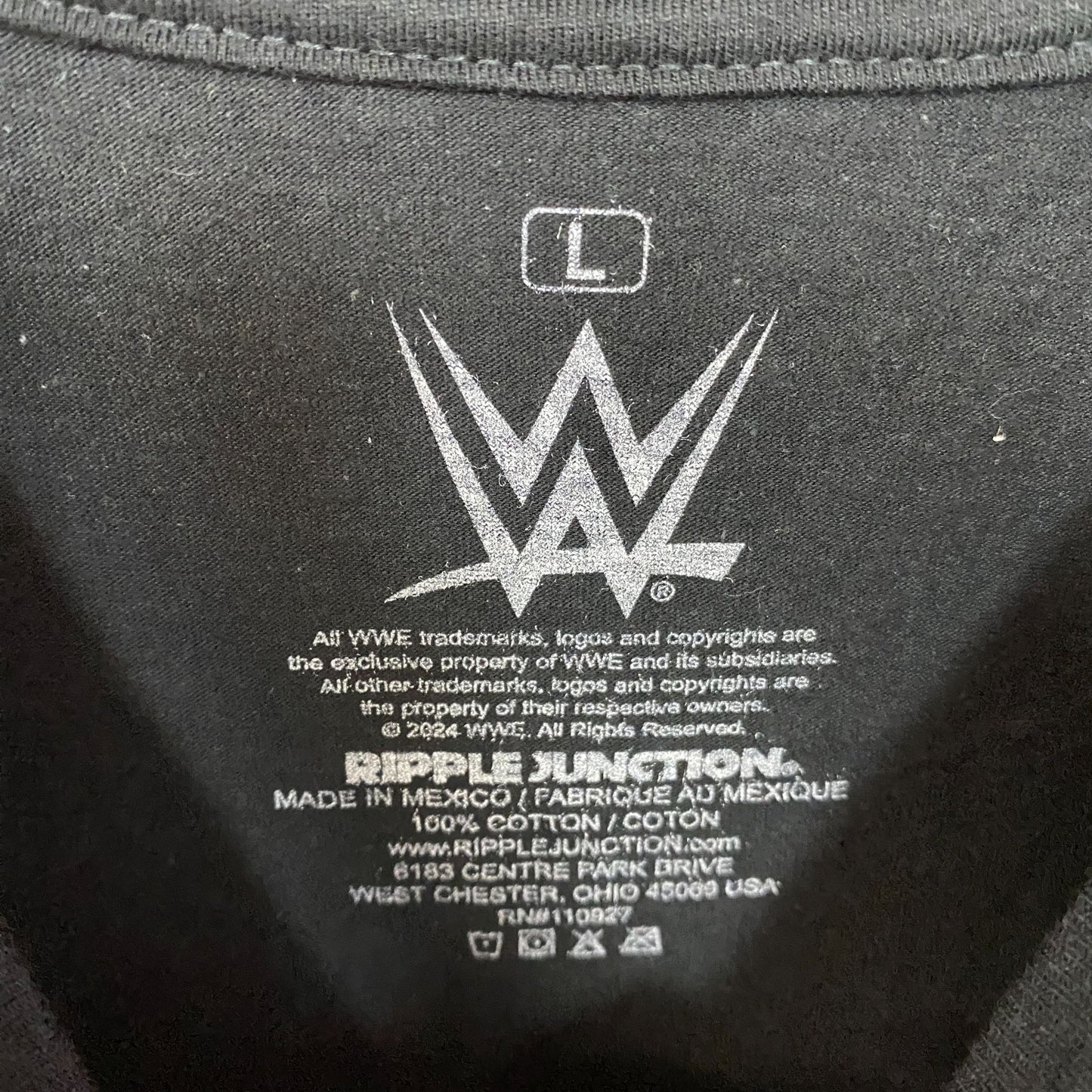 WWE The Rock 'Do Ya Smell What The Rock Is Cookin' Graphic DesignT-Shirt Large