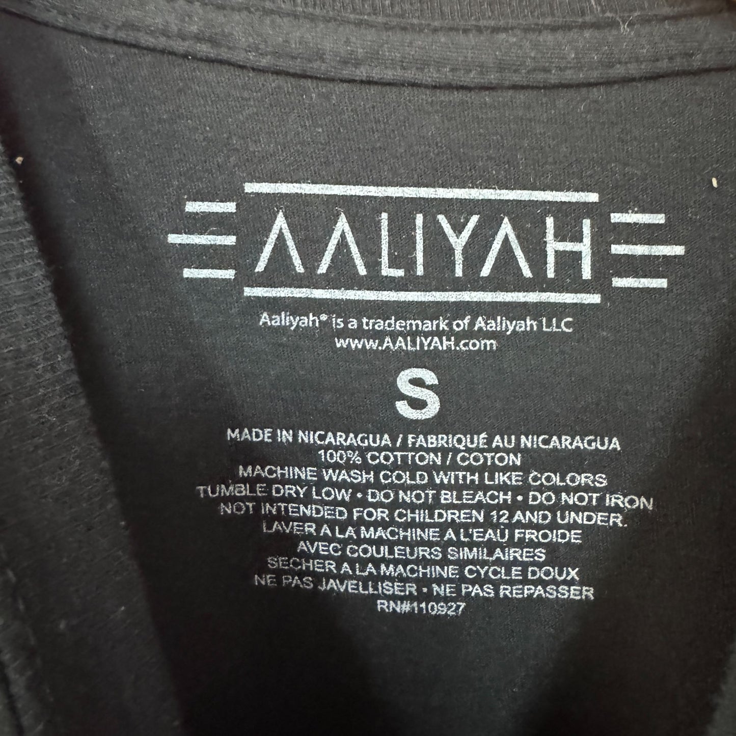 Aaliyah portrait T-shirt size small.