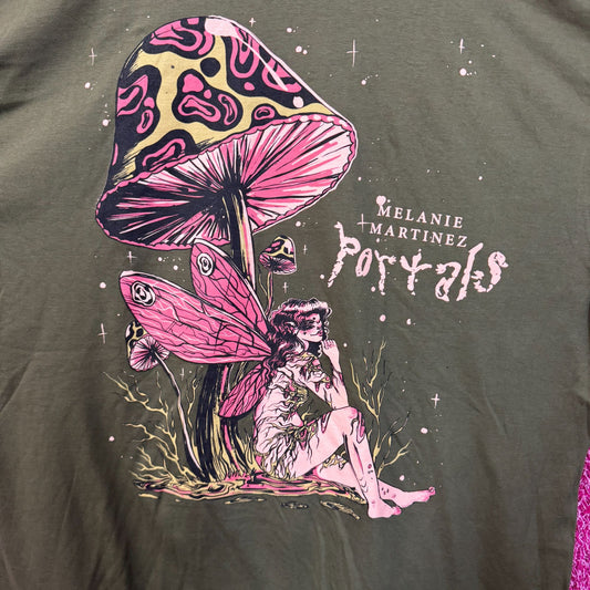 Melanie Martinez Portals Mushroom Pixie Electro-Pop Tee XXL
