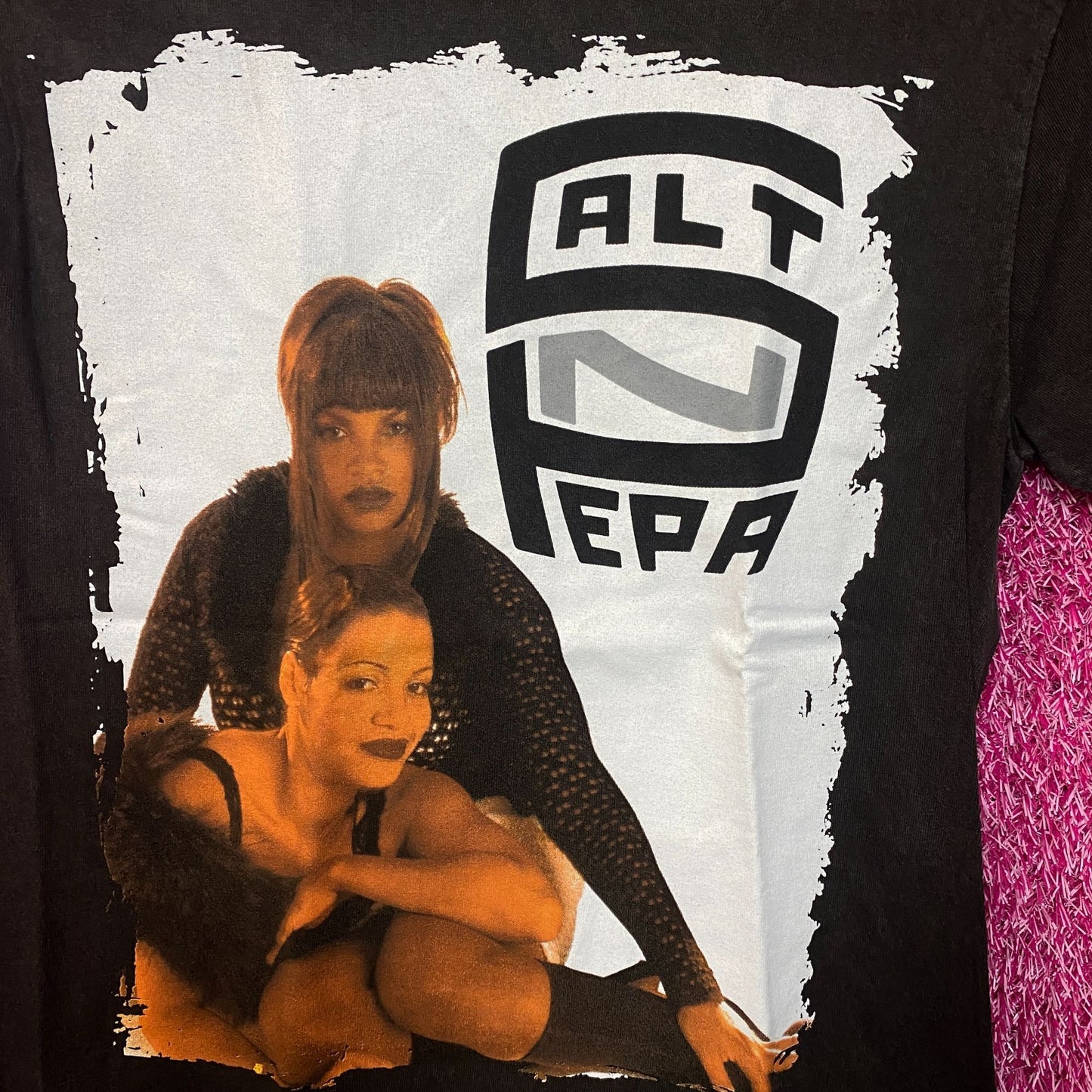 Salt N Pepa Mineral Wash Rap Tshirt size Small