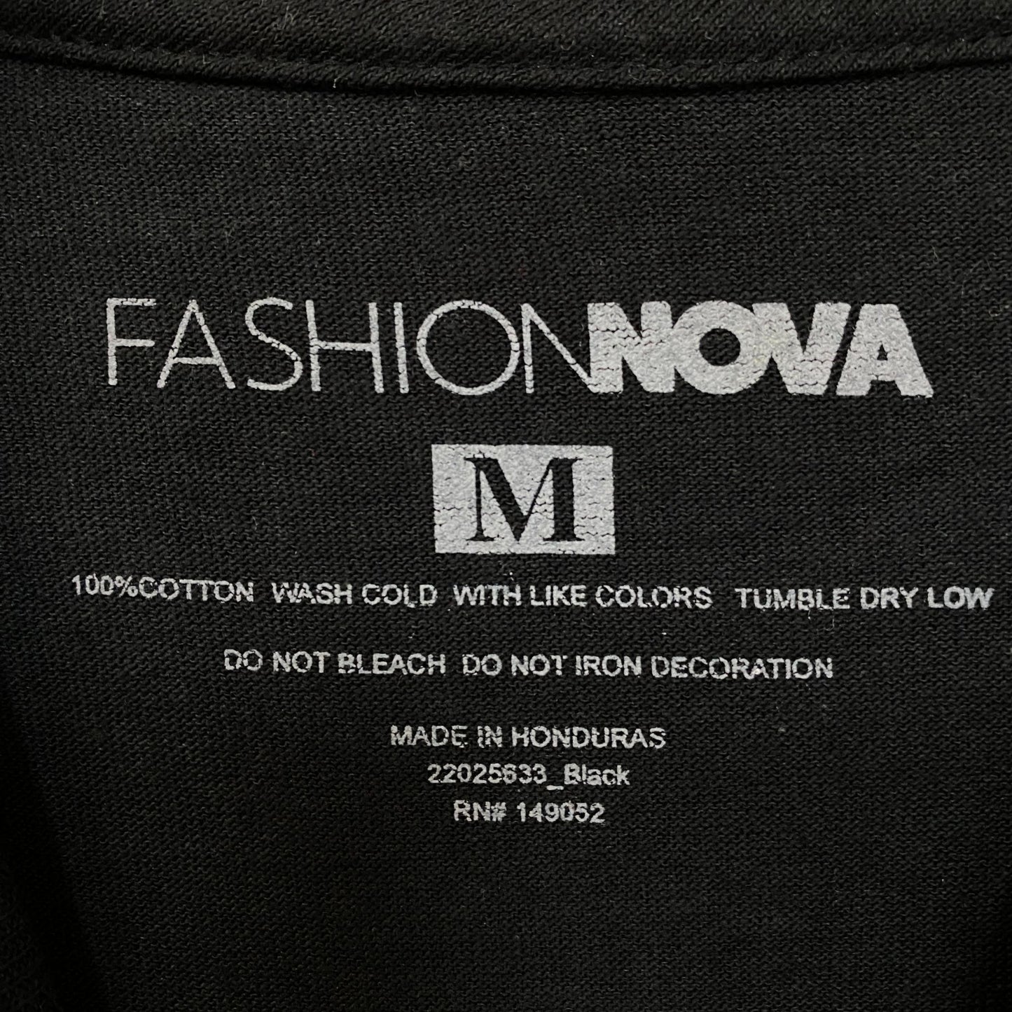 Fashion Nova Good Vibes Only Graphic T-Shirt Medium