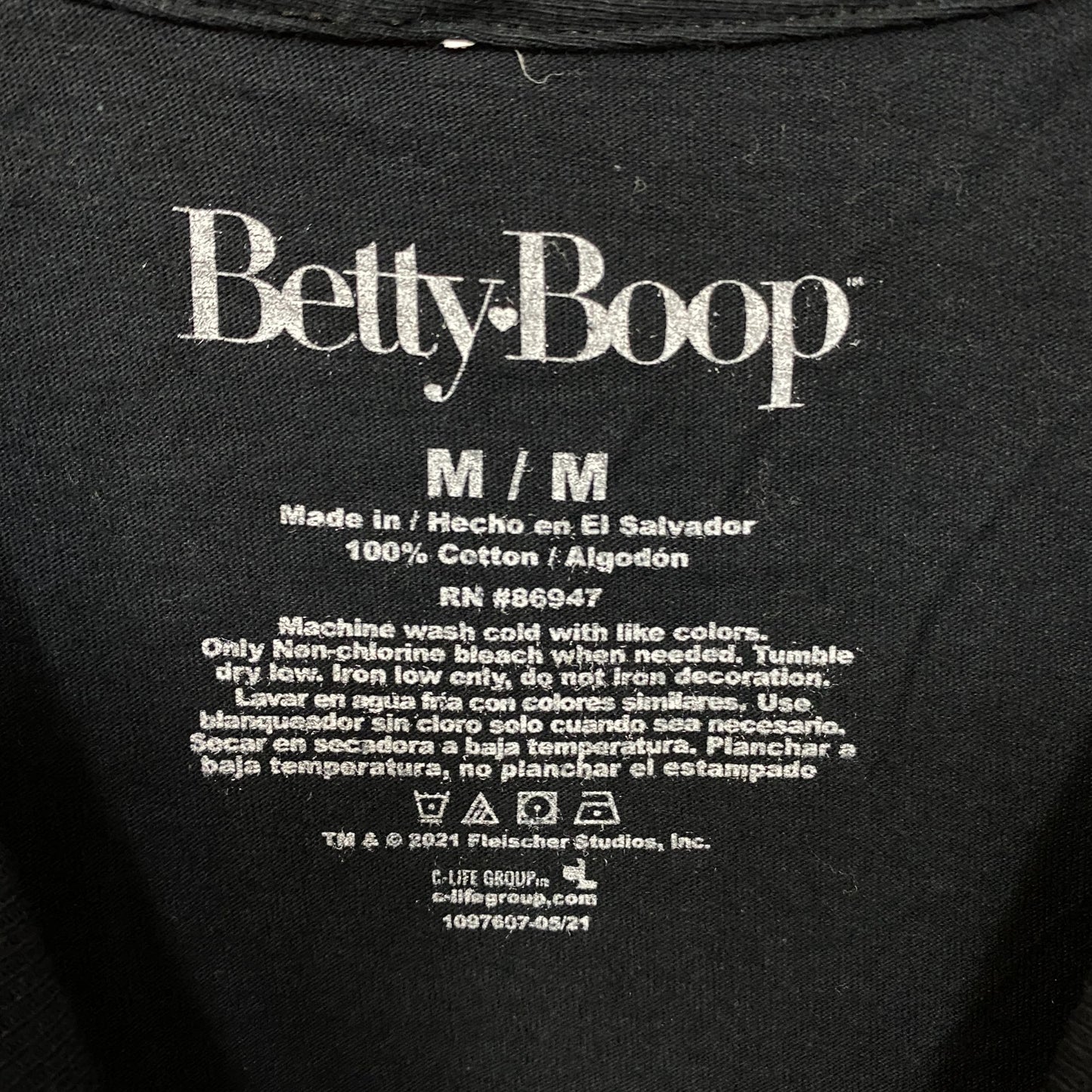 Betty Boop Heroine Of Hearts Graphic Design T-Shirt Medium