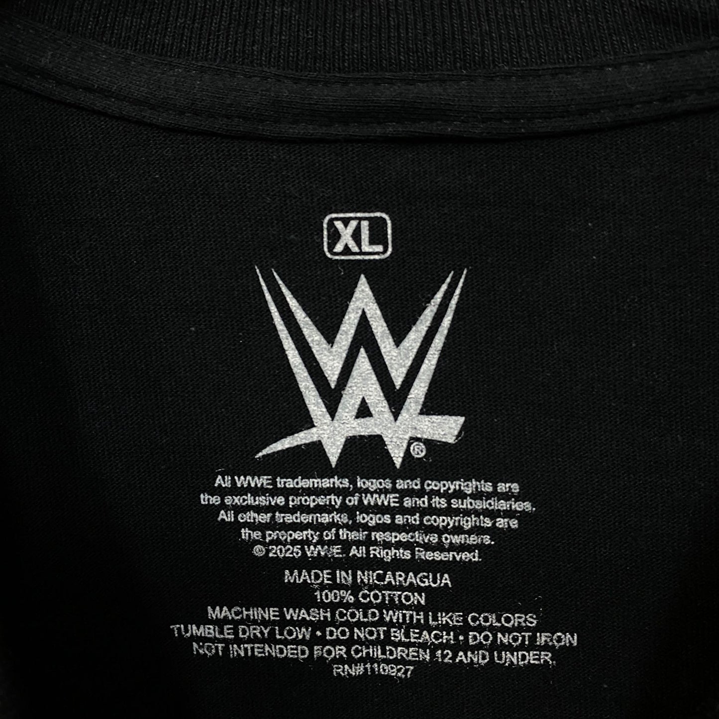 WWE The Rock Lightning Strikes tshirt size XL