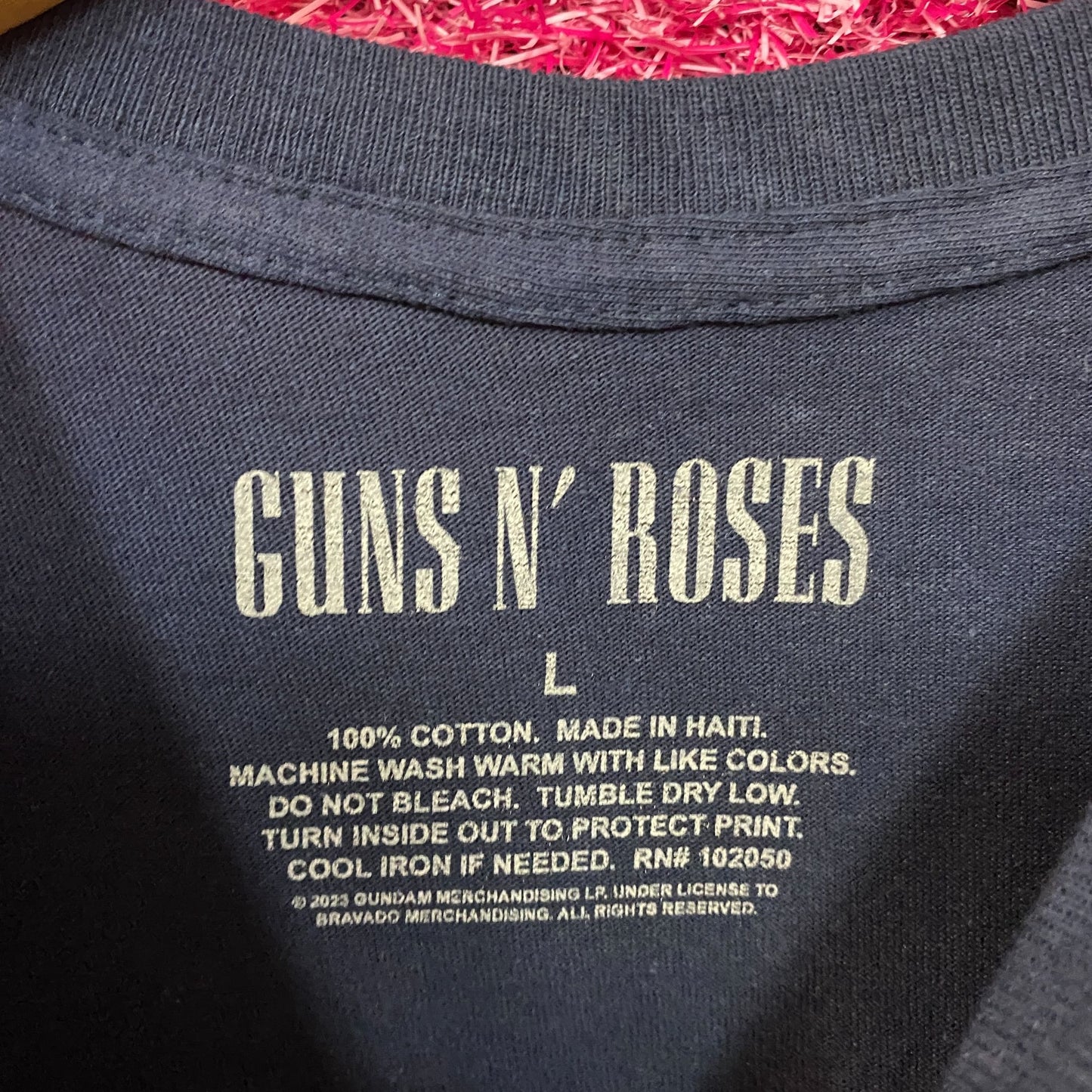 Guns N' Roses Skulls Wreath Graphic T-Shirt Large