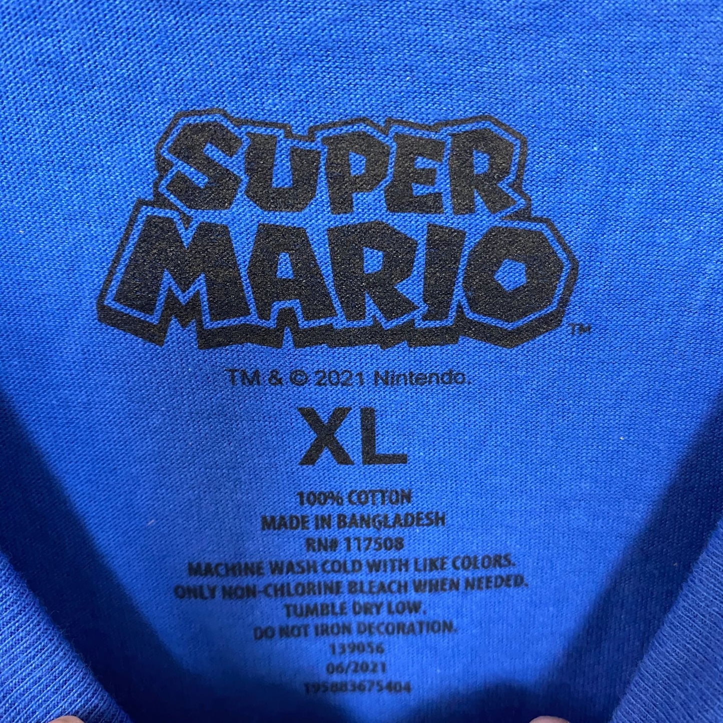 Nintendo Super Mario Golden Blue Graphic T-Shirt XL