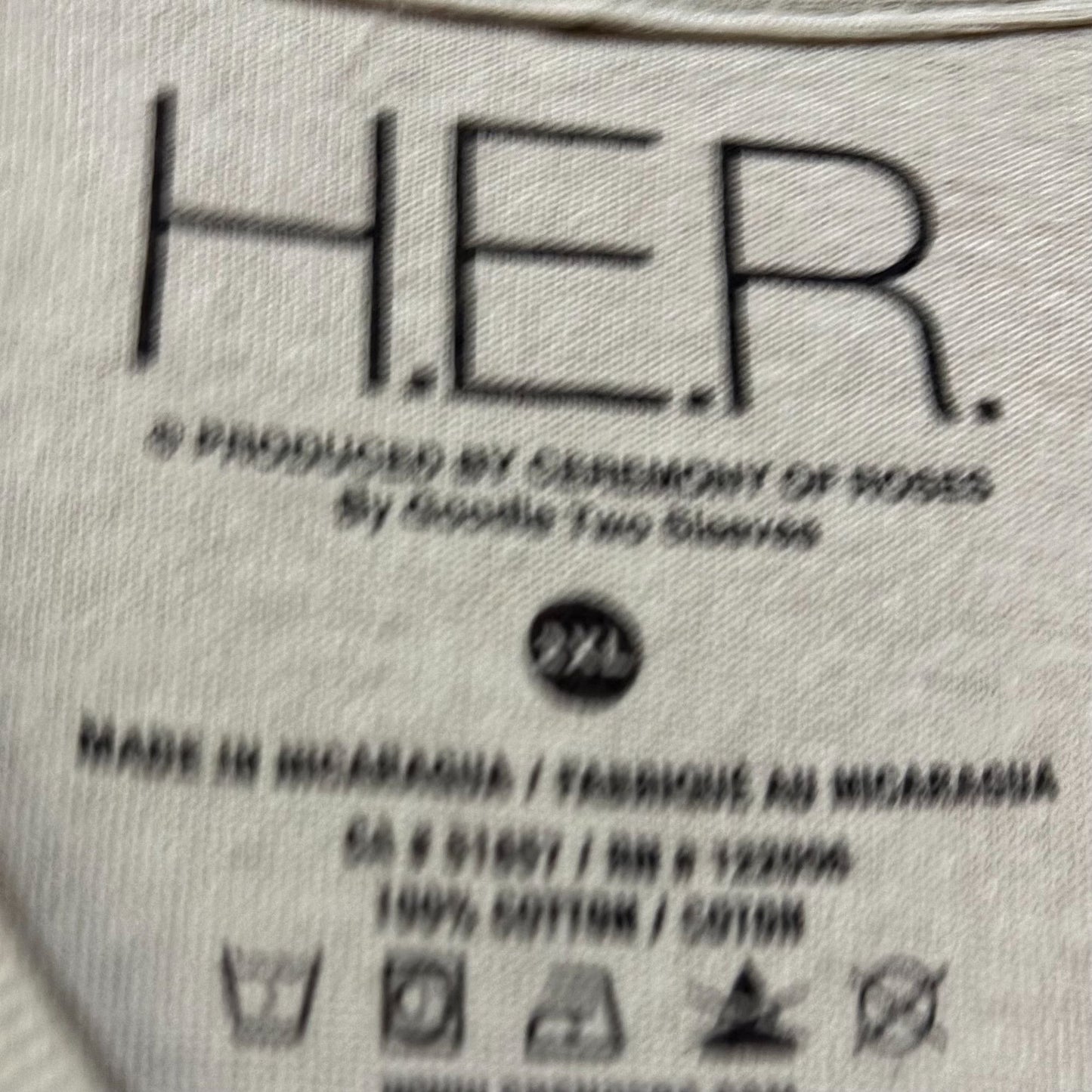 H.E.R Artwork Portrait Graphic Design T-Shirt 2XL