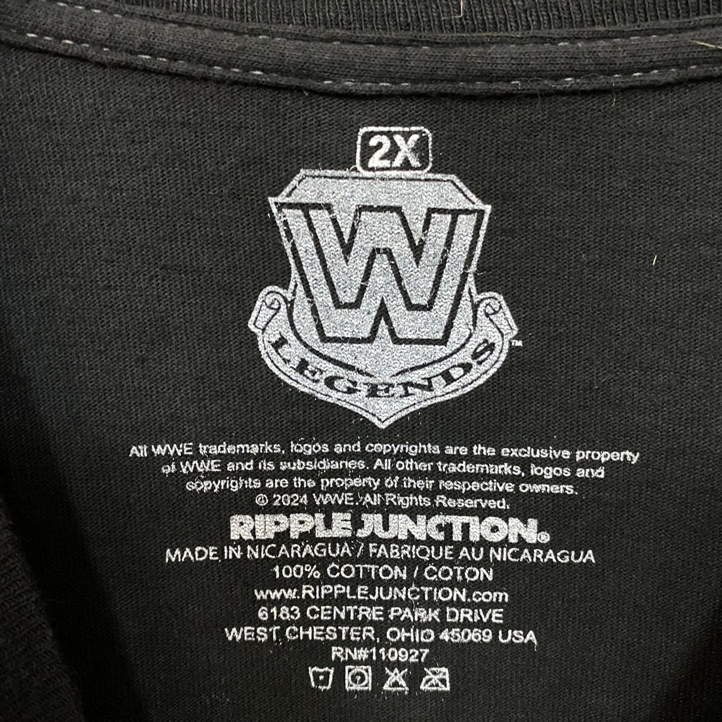 WWE Monday Night Raw Poster Raw is War T-Shirt 2X