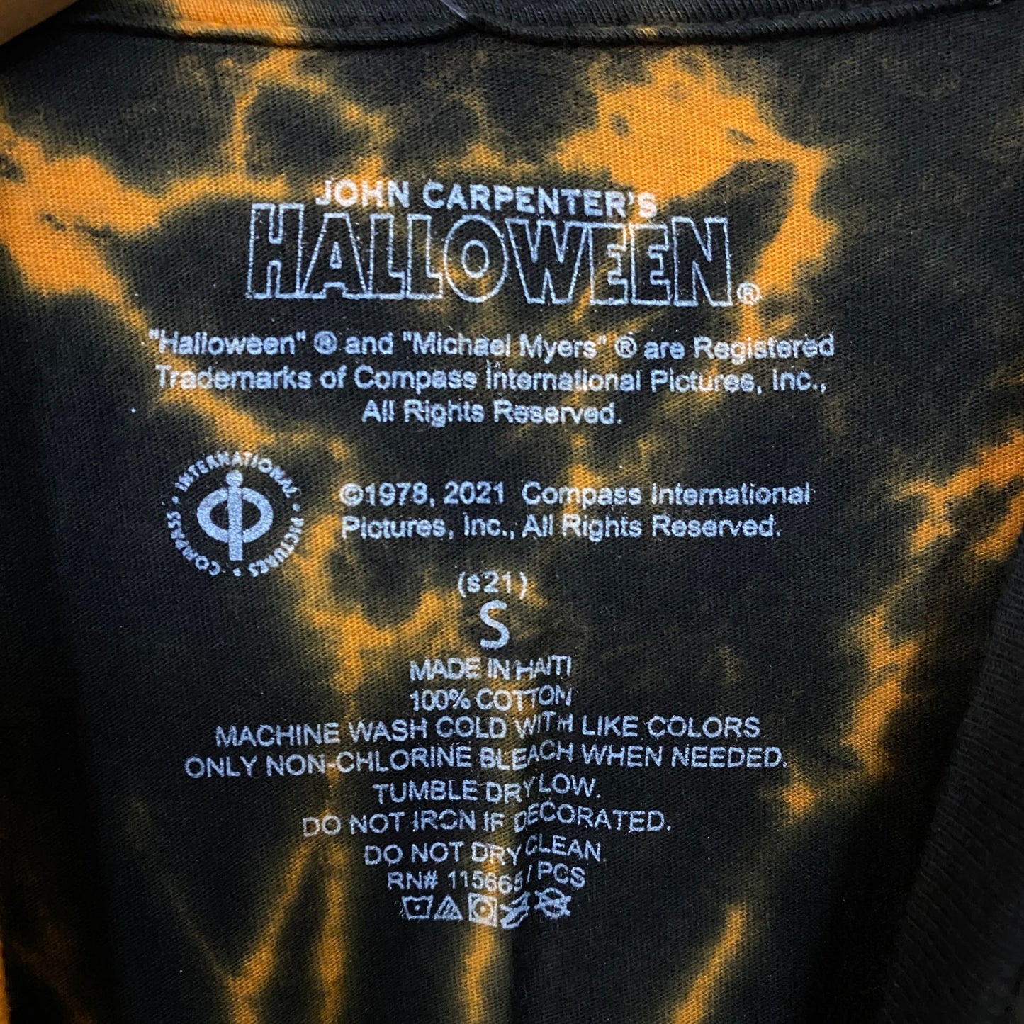John Carpenter's Michael Myers Halloween tie dye T-Shirt Small