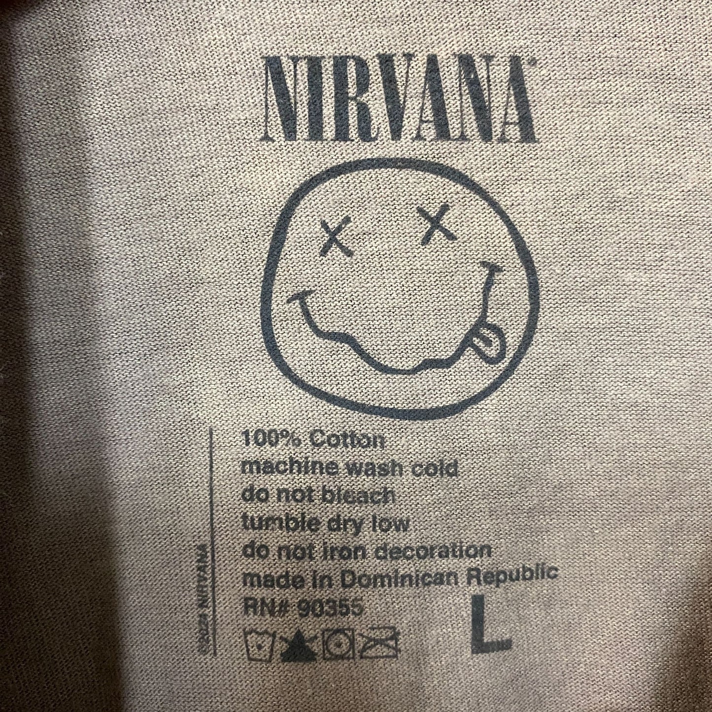 Nirvana Smiley Face Doodle Tshirt size Large