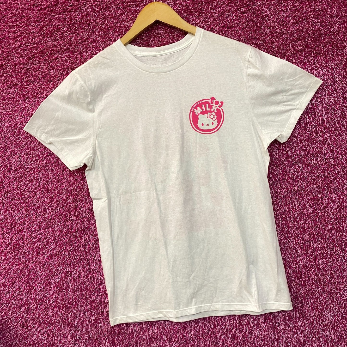 Hello Kitty Strawberry Milk Kawaii Graphic Design T-Shirt Small