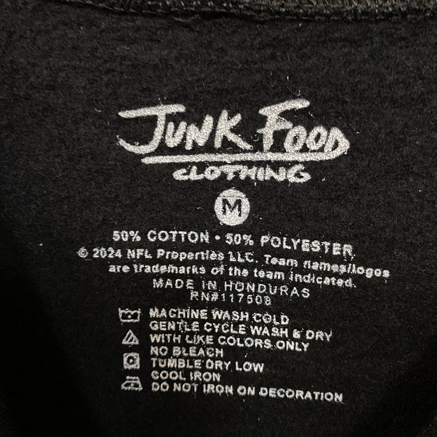 Junk Food Clothing Indianapolis Colts Helmet Logo Flea Market Crew Sweatshirt Medium