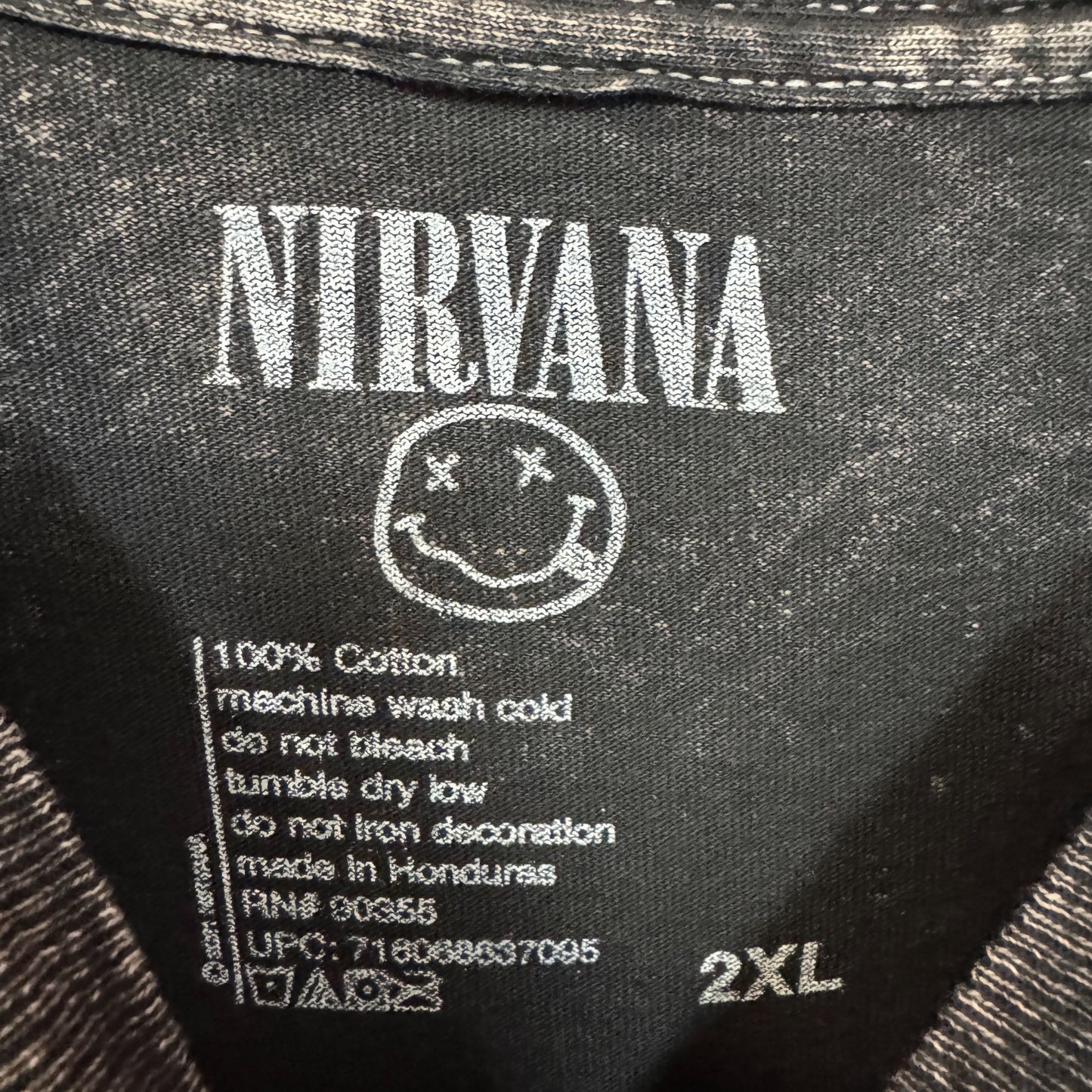 Nirvana Nevermind Tour Smiley Face Grunge Rock Band Tee 2XL