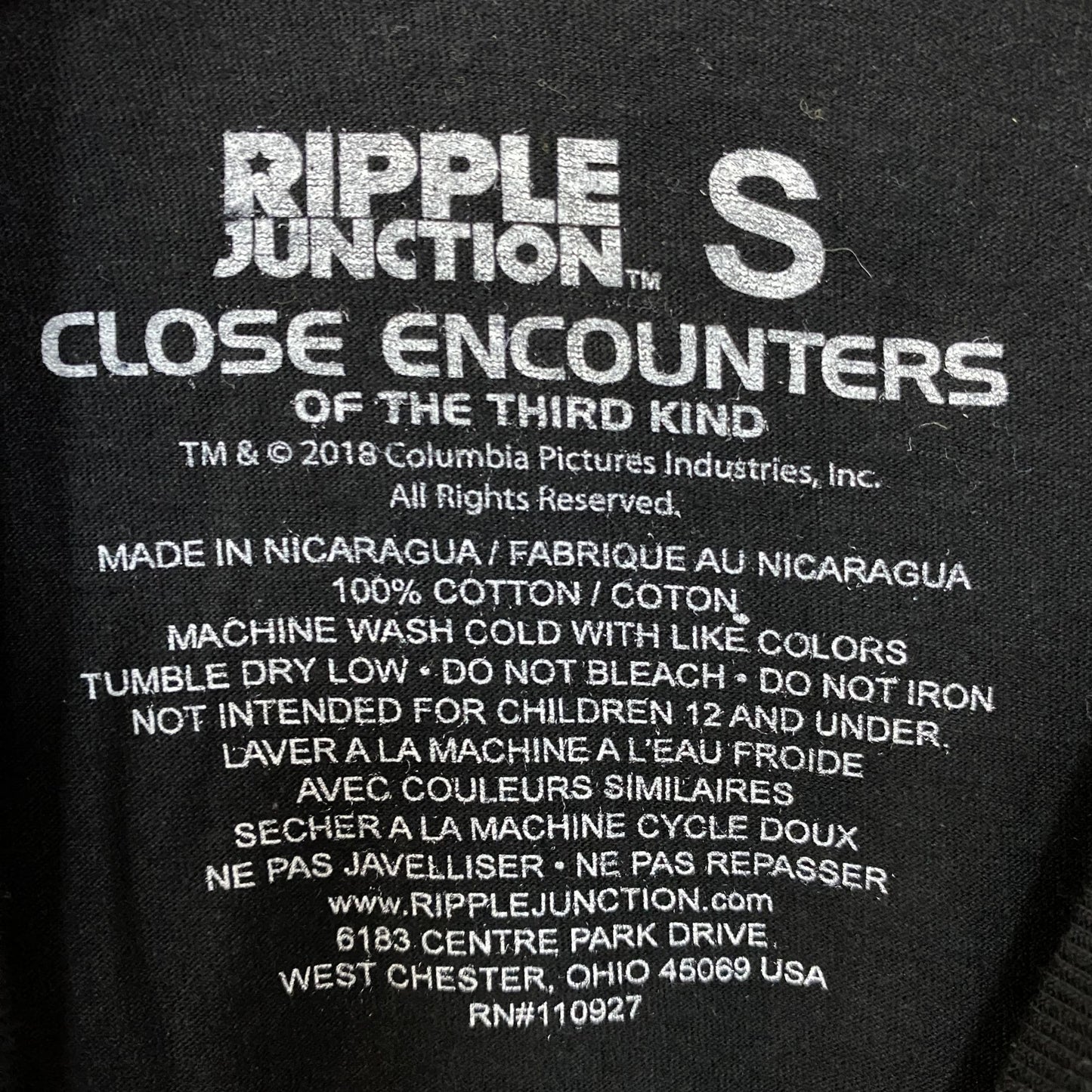 Close Encounters of the Third Kind We Are Not Alone T-Shirt Small