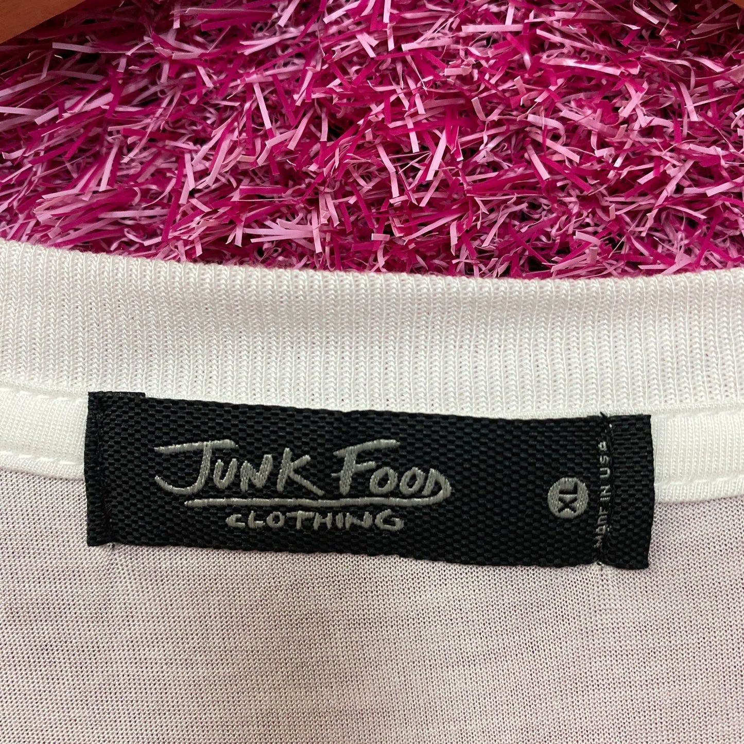 Junk Food Clothing Himalayan The Shadow Cat Retro Tissue Women's Tee XL
