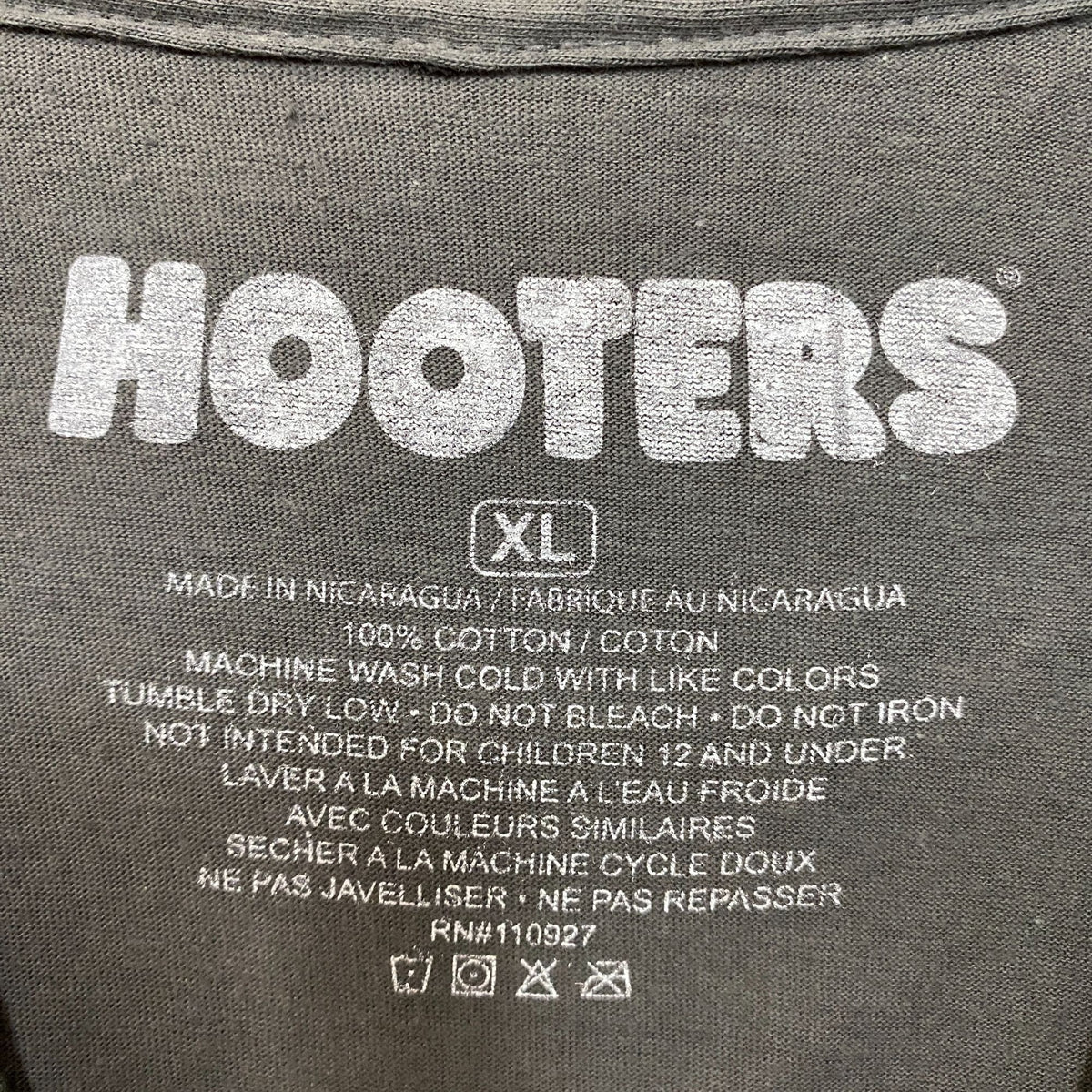 Hooters Racing Come See Your Favorite Racer T-Shirt XL