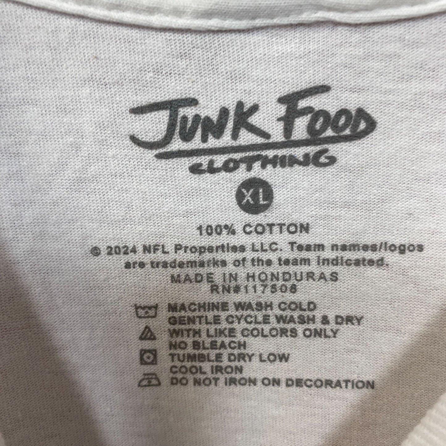 Junk Food Clothing NFL Detroit Lions Throwback Helmet Logo T-Shirt XL