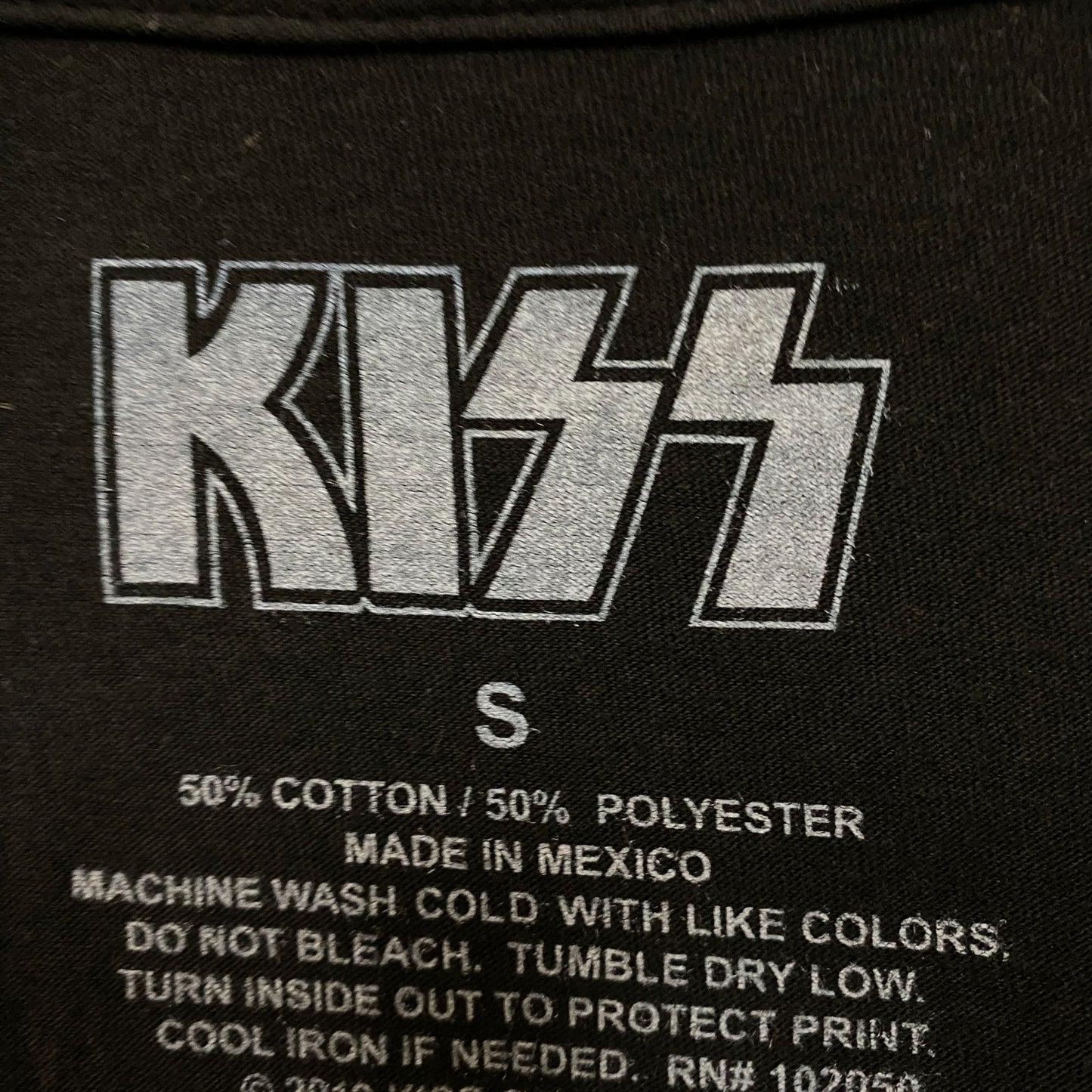 Kiss Alive in '77! Rock Tshirt size small