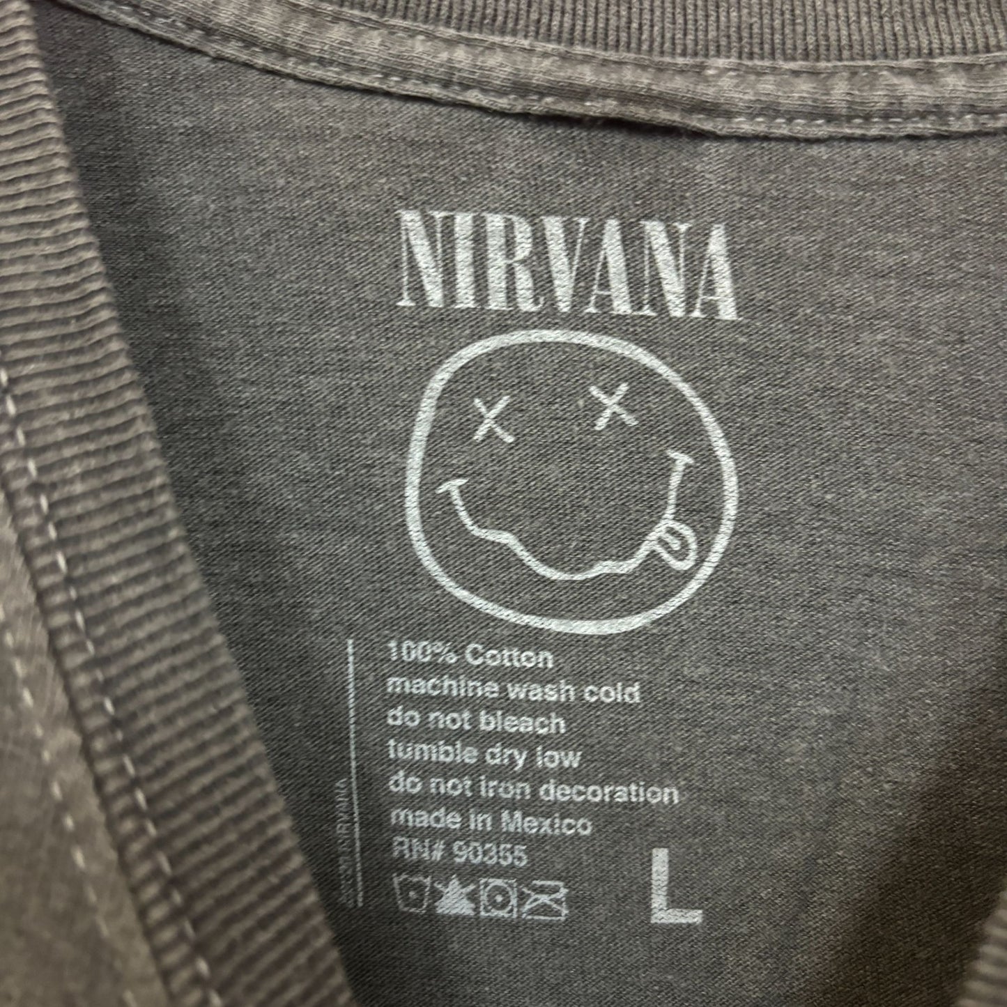 Nirvana Never Mind Live Grunge Tshirt Size Large