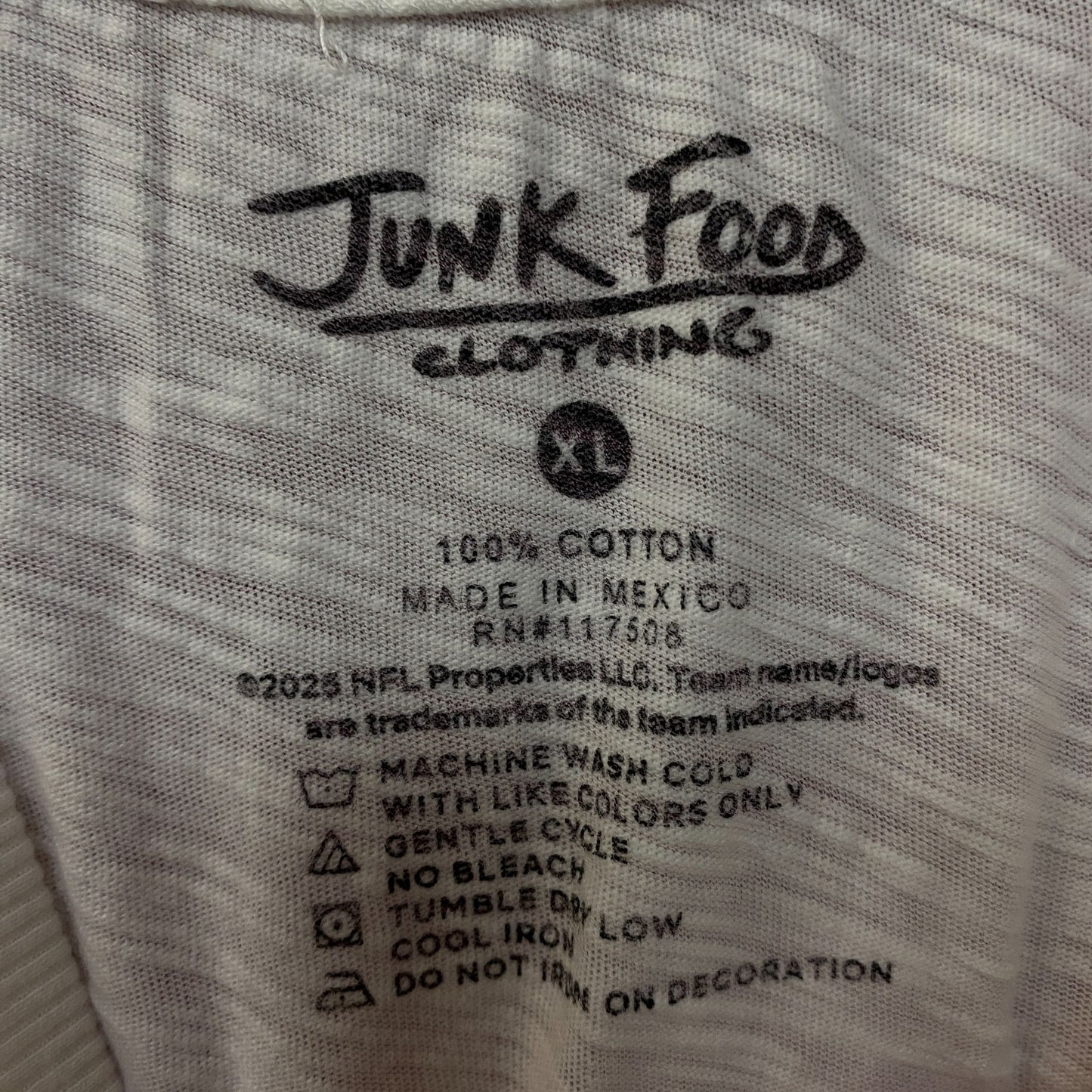 Junk Food Clothing NFL Cincinnati Bengals Game Time Women's Mock Neck Crop Tee XL