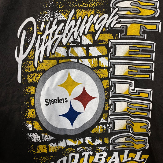 Junk Food Women's Pittsburgh Steelers Brick Vintage Style Tee Large