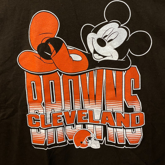 Junk Food x NFL Disney Mickey Mouse Kick Back Browns Cleveland Brown Shirt 2XL