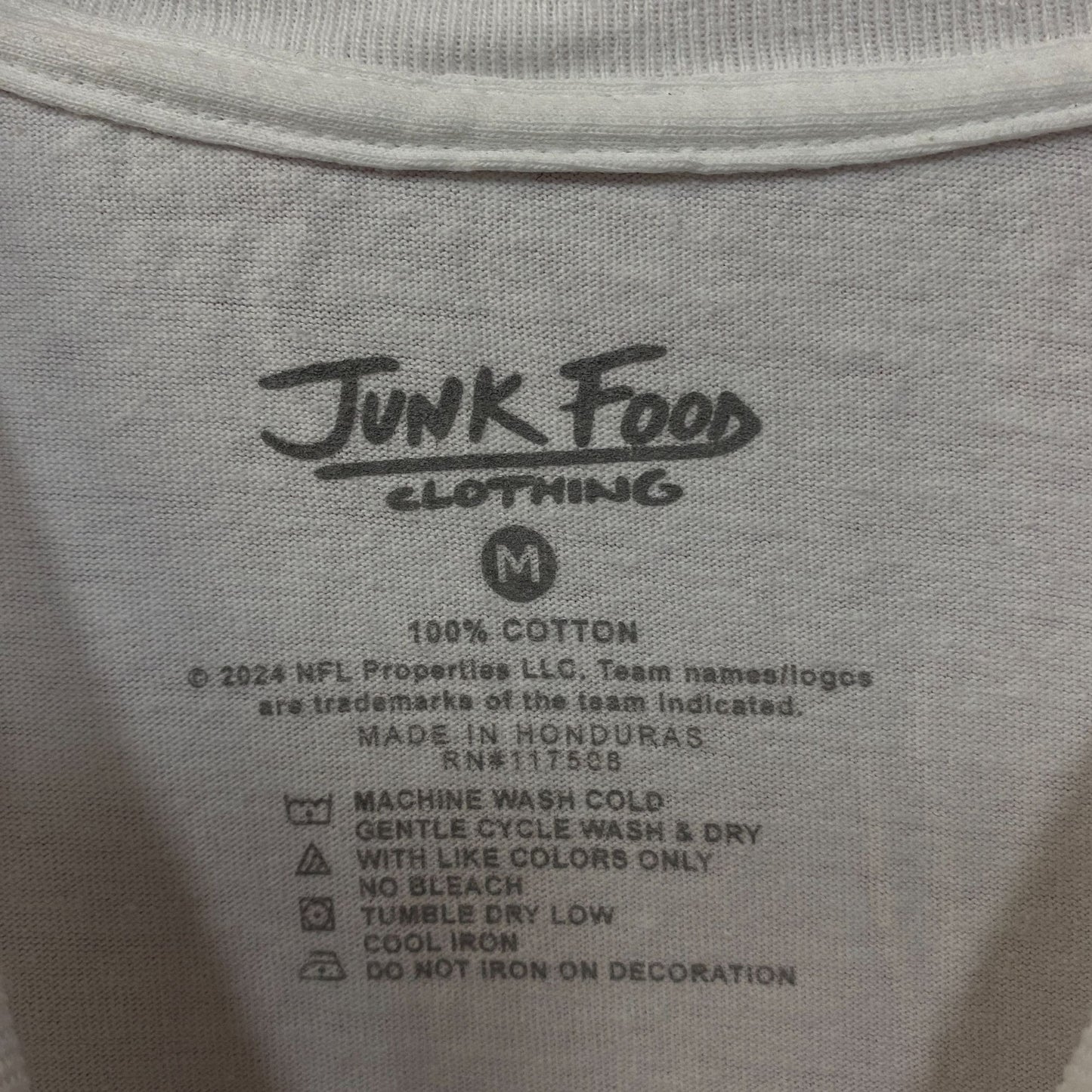 Junk Food Clothing NFL Cleveland Browns Throwback Helmet T-Shirt Medium