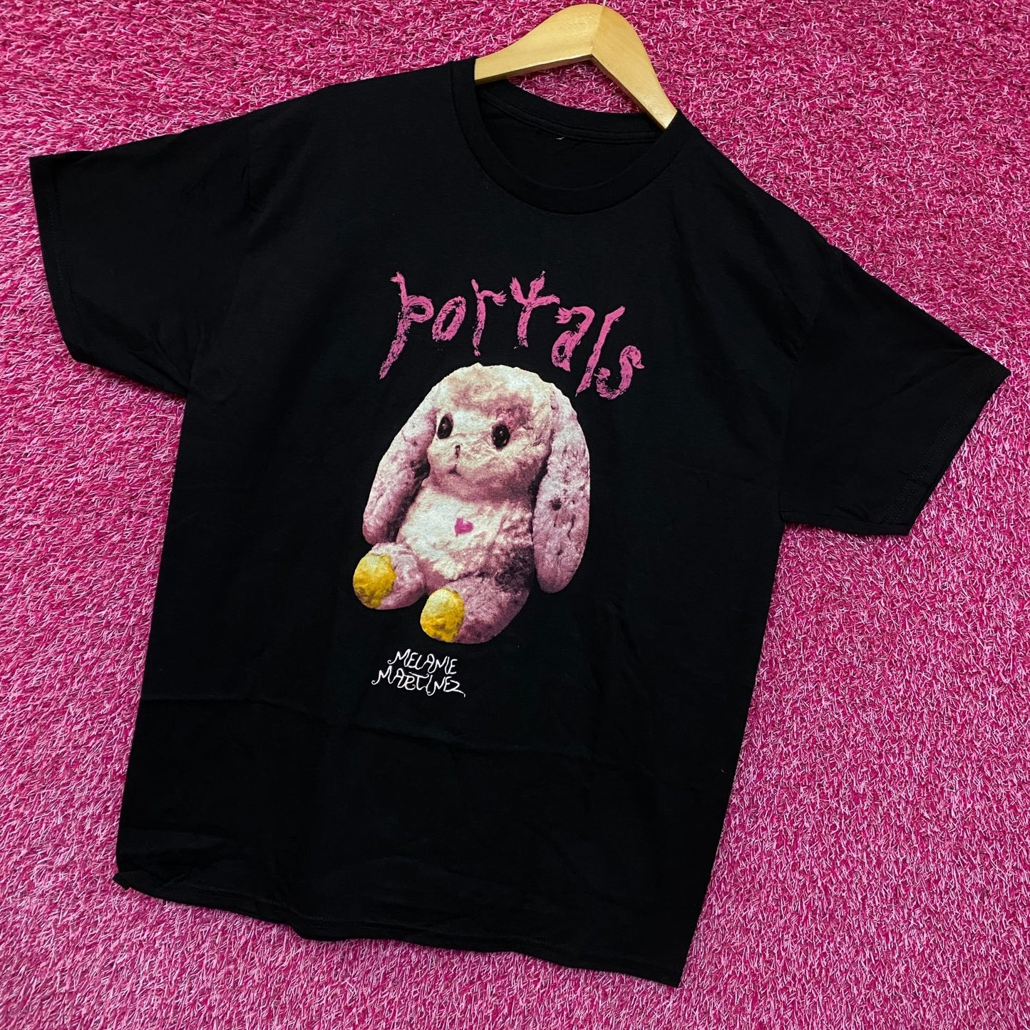 Melanie Martinez Bunny Tshirt size large