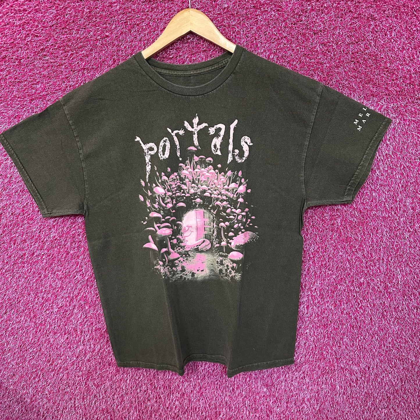 Melanie Martinez Portals green Tee XL