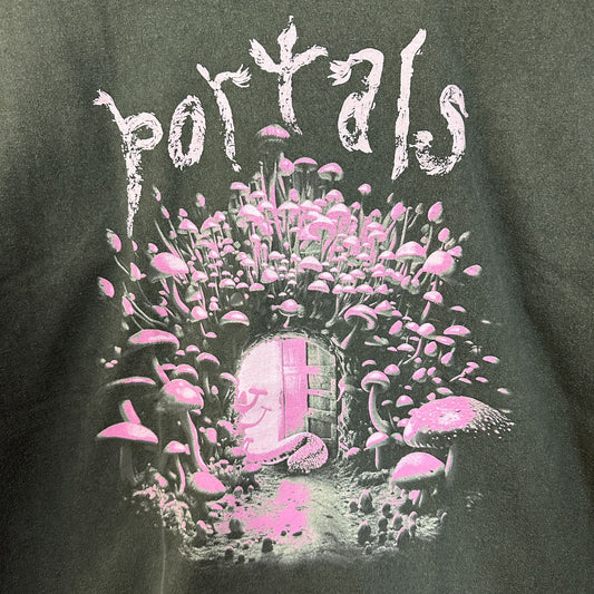 Melanie Martinez Portals green Tee XL