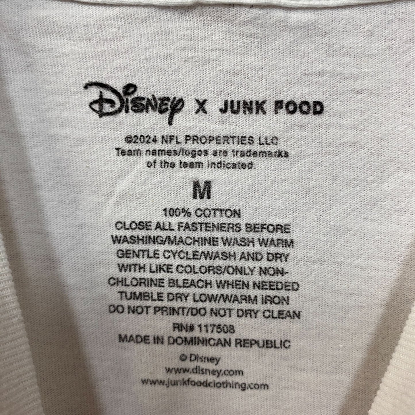Disney x Junk Food NFL Miami Dolphins Mickey Mouse Field T-Shirt Medium