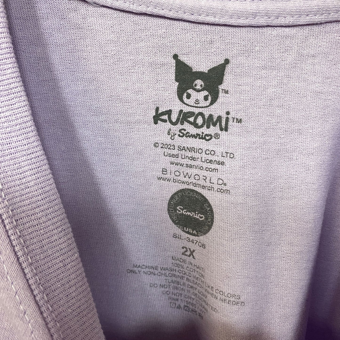 Kuromi The Naughty Kawaii Flying Fiend Sanrio Anime T-Shirt 2XL