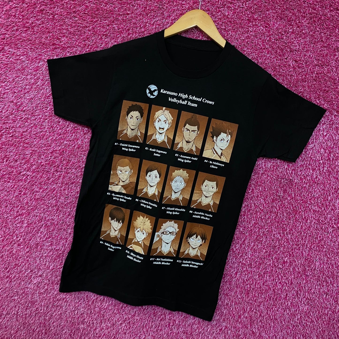 Haikyu! Yearbook Photos Tshirt size medium