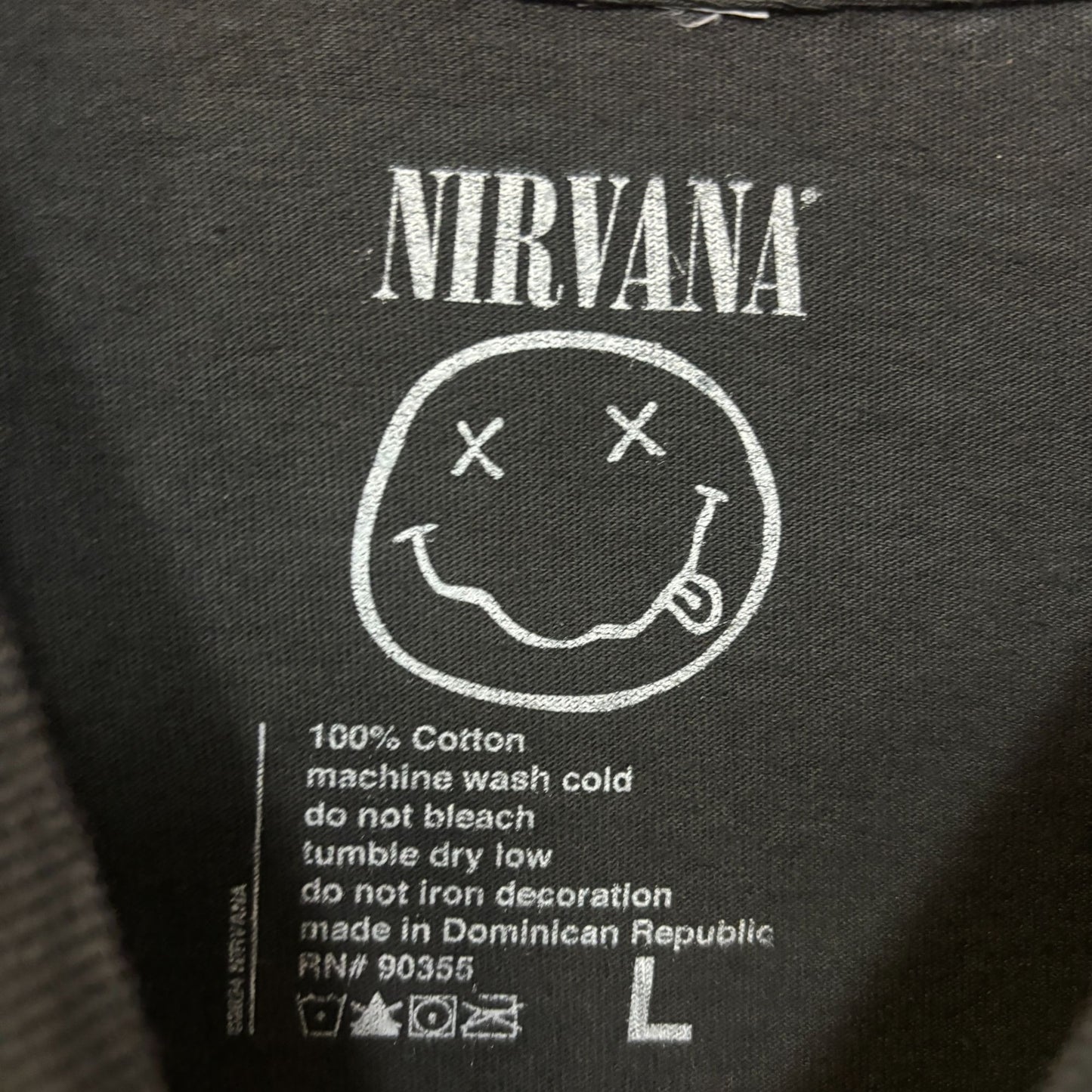 Nirvana Never Mind Smiley Face Mineral Wash Grunge Tshirt size Large
