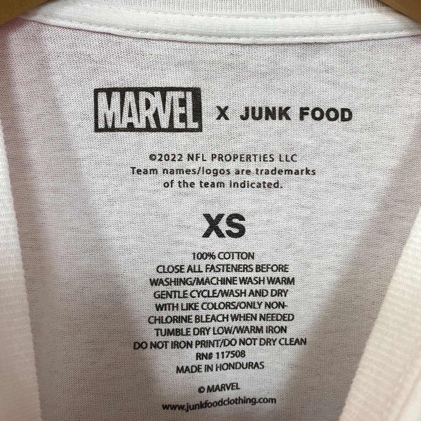 Junk Food X Marvel The Avengers Indianapolis Colts For the Shoe T-Shirt XS
