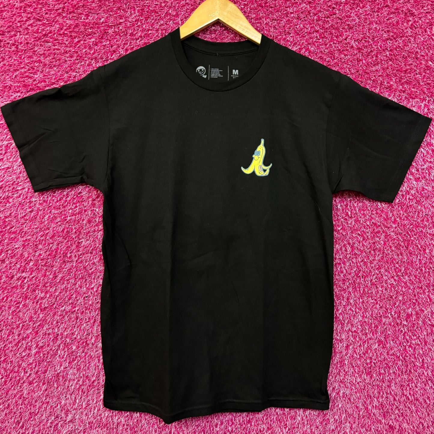 Neff Trippin Out Bannana T-shirt size medium