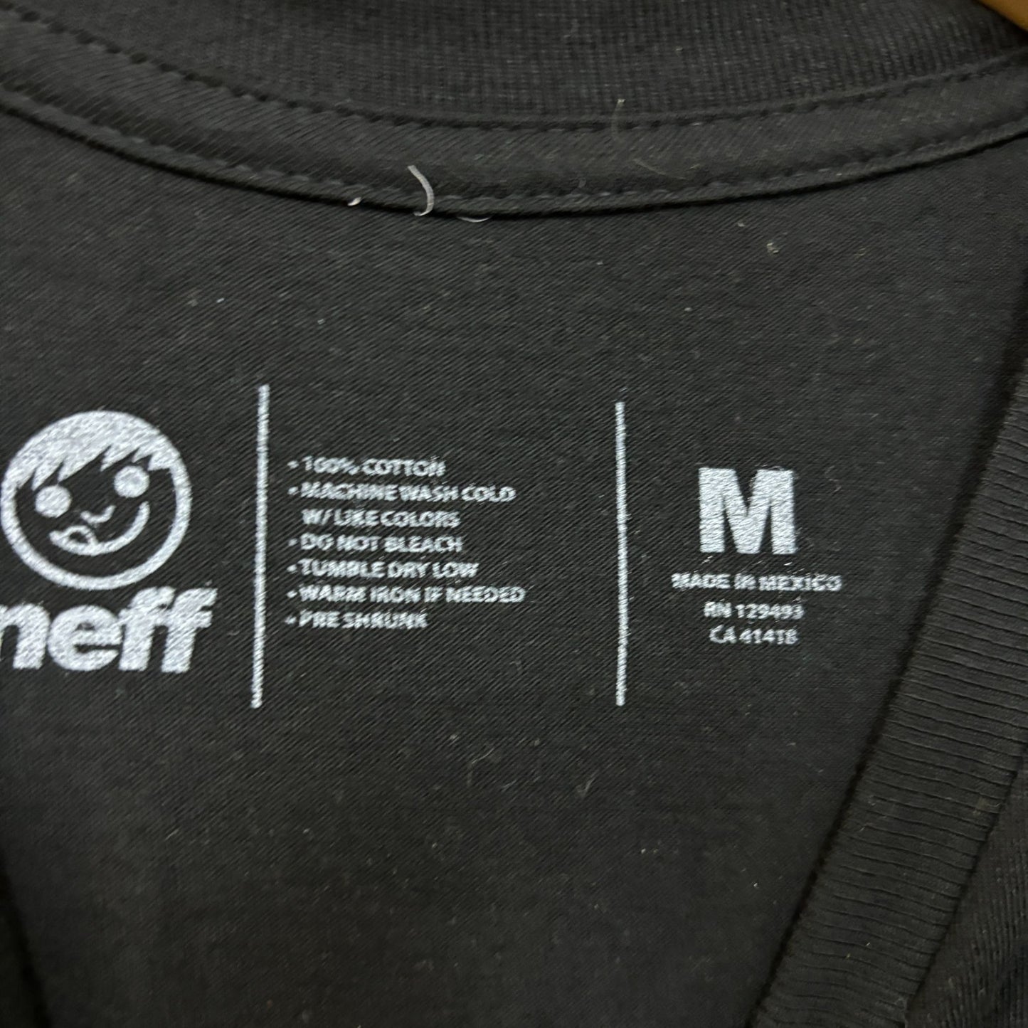 Neff Trippin Out Bannana T-shirt size medium
