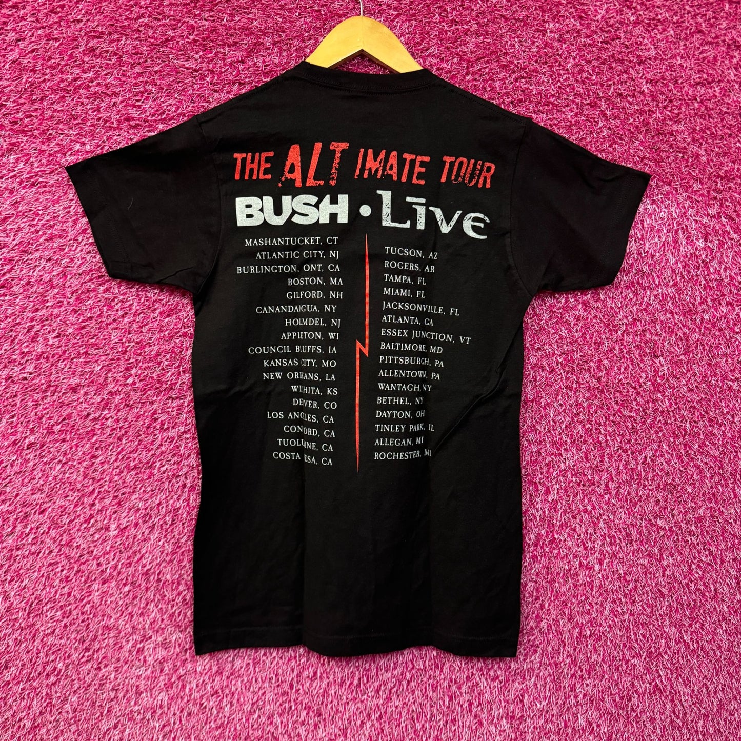 Bush the alt imate tour T-shirt size small
