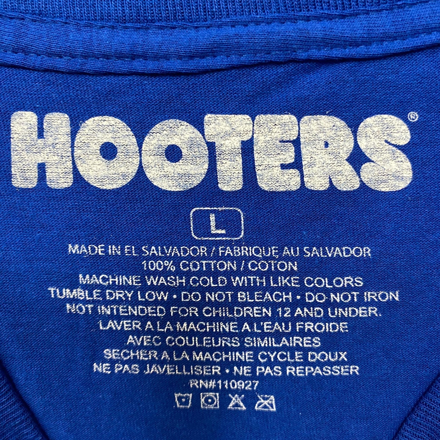 Hooters Delightfully Tacky Racing 83 Watch The Curves T-shirt Large