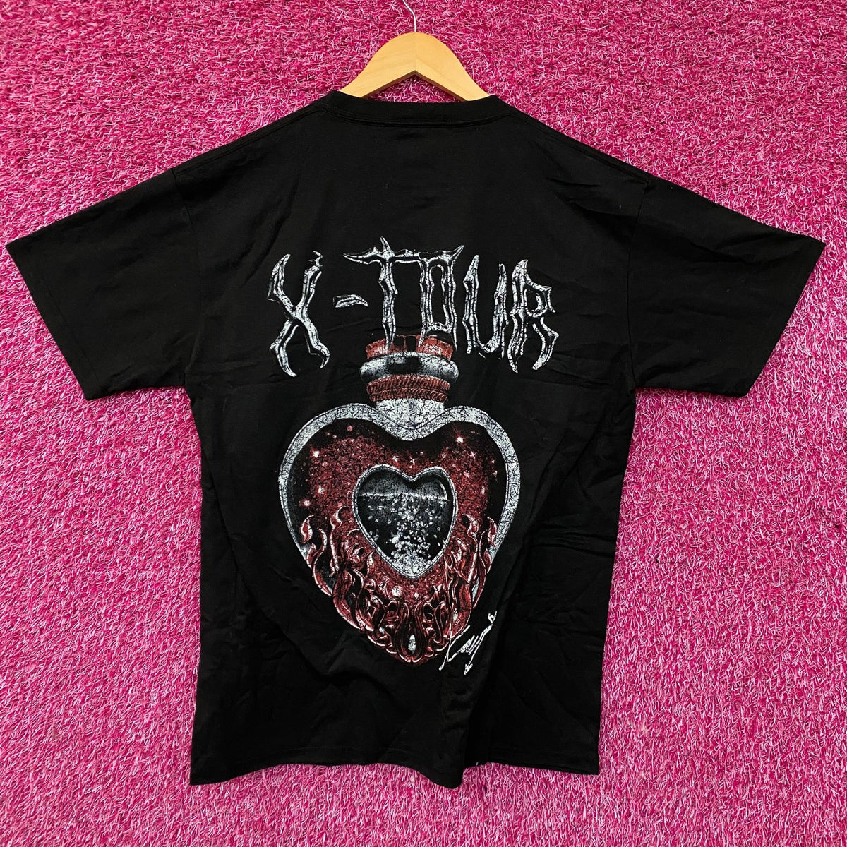 X-Tour Xavi Heart in a Bottle Tshirt size Large