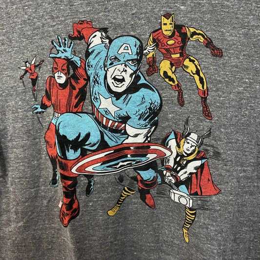 Marvel Avengers Comic Book Style Tshirt size medium