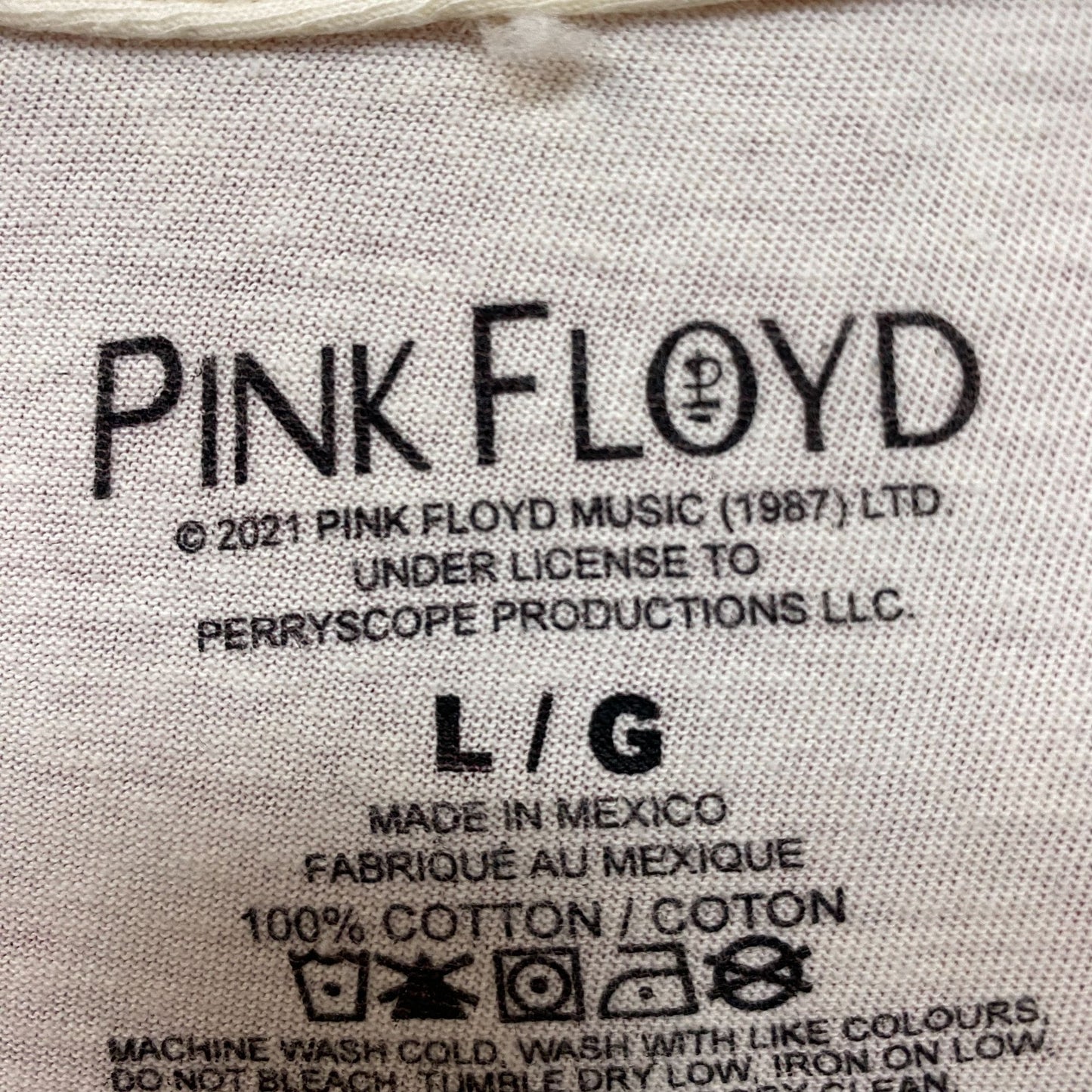 Pink Floyd World Tour 1977 Cream distressed Tshirt size Large