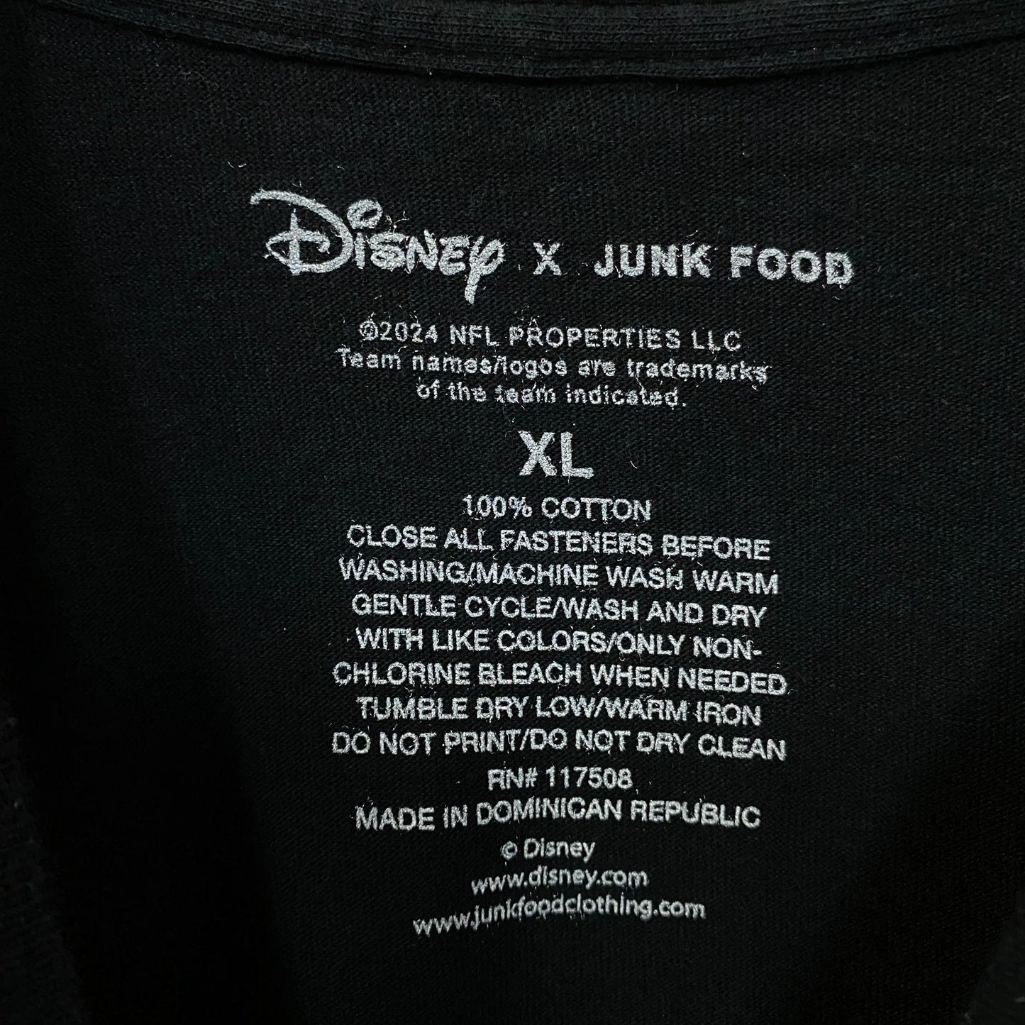 Disney x Junk Food NFL Miami Dolphins Mickey Mouse Kick Back T-Shirt XL